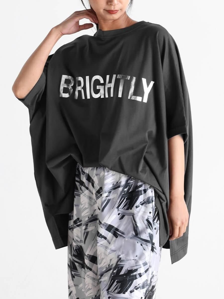 【ラシュッド/LASUD】の箔ロゴボックスカットソー インテリア・キッズ・メンズ・レディースファッション・服の通販 founy(ファニー) 　ファッション　Fashion　レディースファッション　Fashion for Women　トップス・カットソー　Cut & Sew Tops　カットソー・ベーシックTシャツ　Cut-and-Sewn Tops / Stretch Tees & Basics　シルバー　Silver, Metallic Silver　プリント　Print, Printed Pattern　ボックス　Boxy, Box Shape　チャコールグレー|ID: prp329100004597113 ipo3291000000033279213
