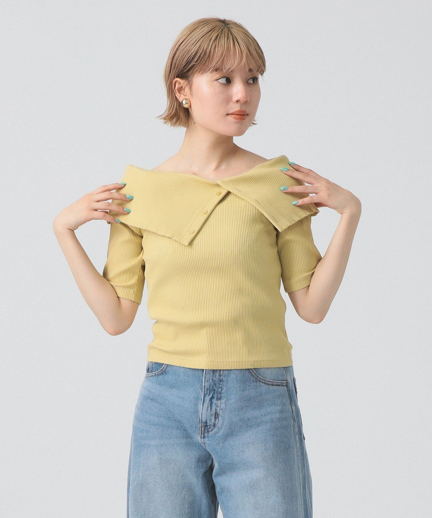 【ビームス ウイメン/BEAMS】のビッグカラー オフショルダー Tシャツ インテリア・キッズ・メンズ・レディースファッション・服の通販 founy(ファニー) 　ファッション　Fashion　レディースファッション　Ladies' Fashion Online　トップス・カットソー　Tops/Tshirt　シャツ/ブラウス　Shirts/Blouses　ロング / Tシャツ　T-Shirts　おすすめ　Recommend　アクセサリー　Accessories　アシンメトリー　Asymmetry　オフショルダー　Off Shoulder　カットソー　Cut And Sew　コンパクト　Compact　デコルテ　Decolletage　デニム　Denim　トレンド　Trend　ビッグ　Big　フェミニン　Feminine　フレア　Flare　YELLOW|ID: prp329100004597129 ipo3291000000032671790