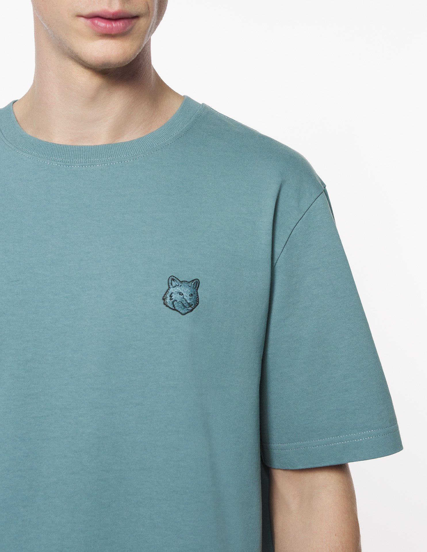 【メゾン キツネ/MAISON KITSUNE / MEN】のMaison Kitsune/BOLD FOX HEAD PATCH COMFORT TEE SHIRT インテリア・キッズ・メンズ・レディースファッション・服の通販 founy(ファニー) 　ファッション　Fashion　メンズファッション　Fashion for Men　ショート　Short, Short Length　スリーブ　Sleeve, Long Sleeve / Short Sleeve　パッチ　Patch, Appliqué　半袖　Short Sleeve, Half Sleeve　夏　Summer　S/S・春夏　SS, Spring/Summer, Warm Season　無地　Plain, Solid Color　SEINE BLUE|ID: prp329100004597263 ipo3291000000032673306