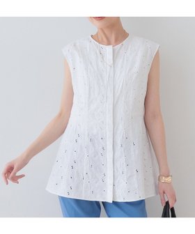 【インディヴィ/INDIVI】の春SALE!【洗える】フラワーカット刺繍ノースリーブブラウス 人気、トレンドファッション・服の通販 founy(ファニー) ファッション Fashion レディースファッション Ladies' Fashion Online トップス・カットソー Tops/Tshirt キャミソール / ノースリーブ No Sleeves シャツ/ブラウス Shirts/Blouses おすすめ Recommend ツイル Twill デニム Denim ノースリーブ No Sleeve フラワー Flower ベスト Vest ペプラム Peplum ボトム Bottom エレガント 上品 Elegant 夏 Summer 春 Spring 洗える Washable |ID:prp329100004597361