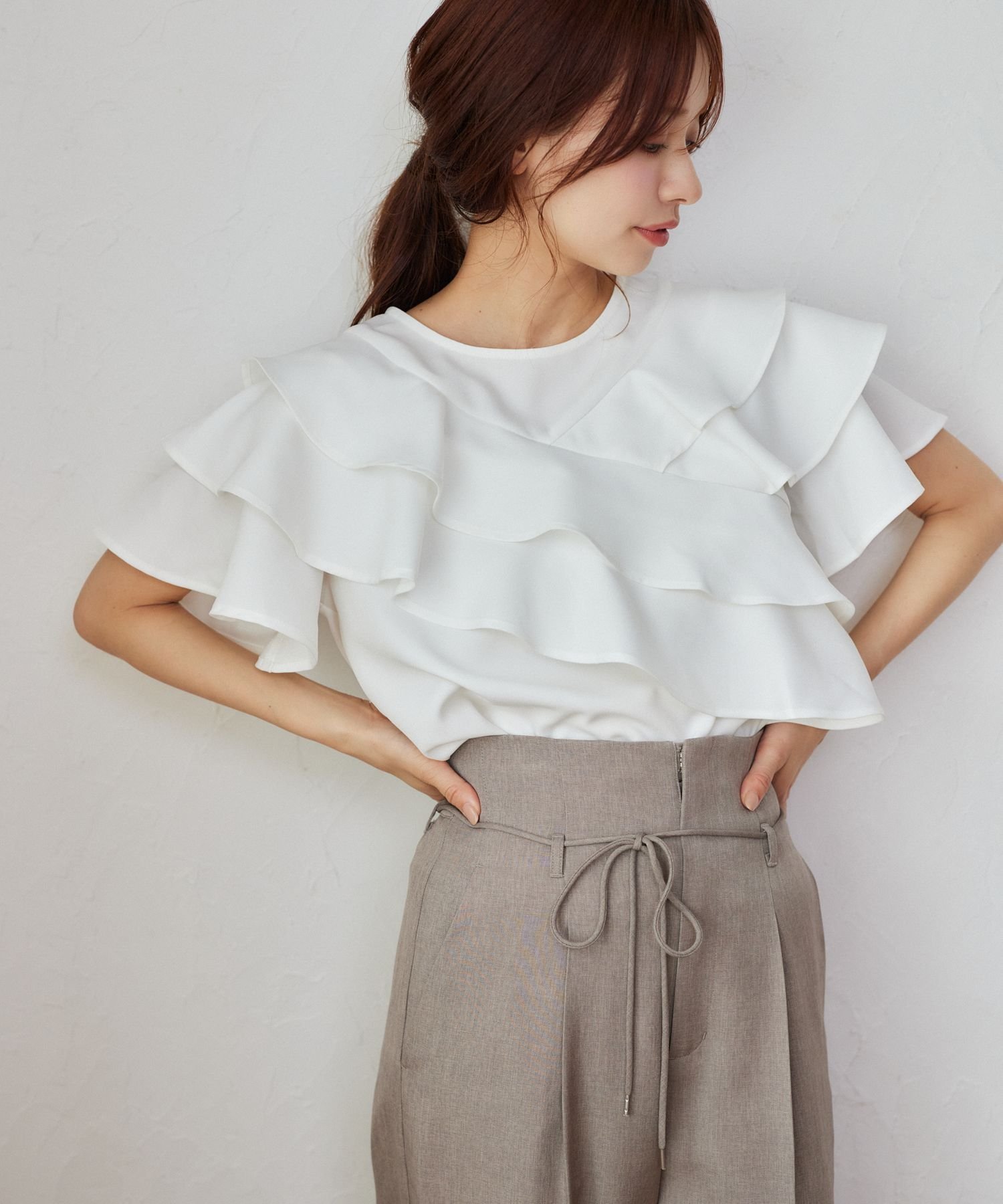 【ミスティ ウーマン/mysty woman】の【WEB限定】メニーフリルブラウス インテリア・キッズ・メンズ・レディースファッション・服の通販 founy(ファニー) 　ファッション　Fashion　レディースファッション　Fashion for Women　トップス・カットソー　Cut & Sew Tops　シャツ・ブラウス・オフィスカジュアル　Elegant Blouses & Button-Ups　ダウン　Down, Puffer　デニム　Denim, Jeans Material　フェミニン　Feminine, Girly　フリル　Frill, Ruffle　フロント　Front, Front Design　リネン　Linen, Linen Fabric　オフ|ID: prp329100004597368 ipo3291000000032755133