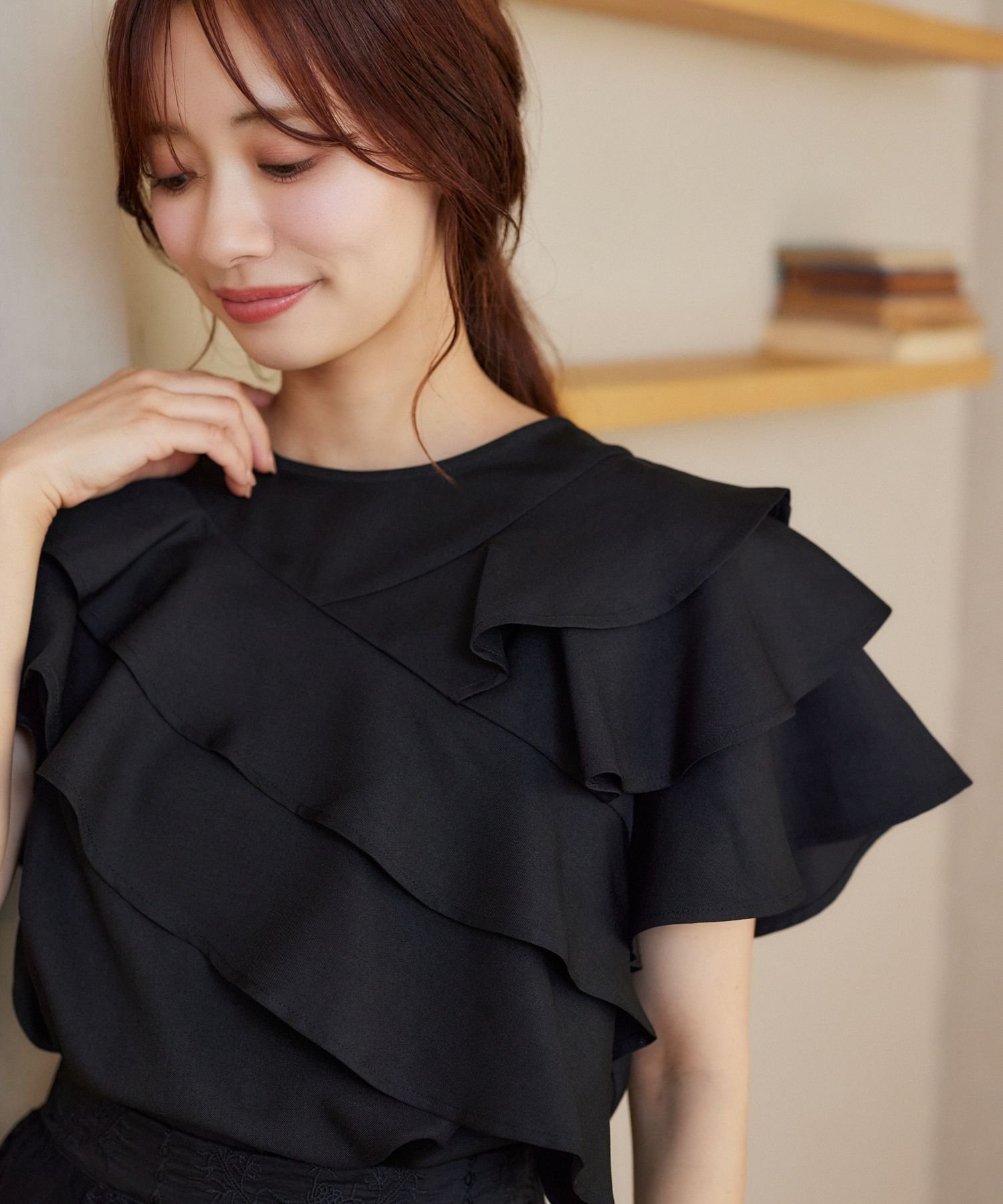 【ミスティ ウーマン/mysty woman】の【WEB限定】メニーフリルブラウス インテリア・キッズ・メンズ・レディースファッション・服の通販 founy(ファニー) 　ファッション　Fashion　レディースファッション　Fashion for Women　トップス・カットソー　Cut & Sew Tops　シャツ・ブラウス・オフィスカジュアル　Elegant Blouses & Button-Ups　ダウン　Down, Puffer　デニム　Denim, Jeans Material　フェミニン　Feminine, Girly　フリル　Frill, Ruffle　フロント　Front, Front Design　リネン　Linen, Linen Fabric　ブラック|ID: prp329100004597368 ipo3291000000032755135