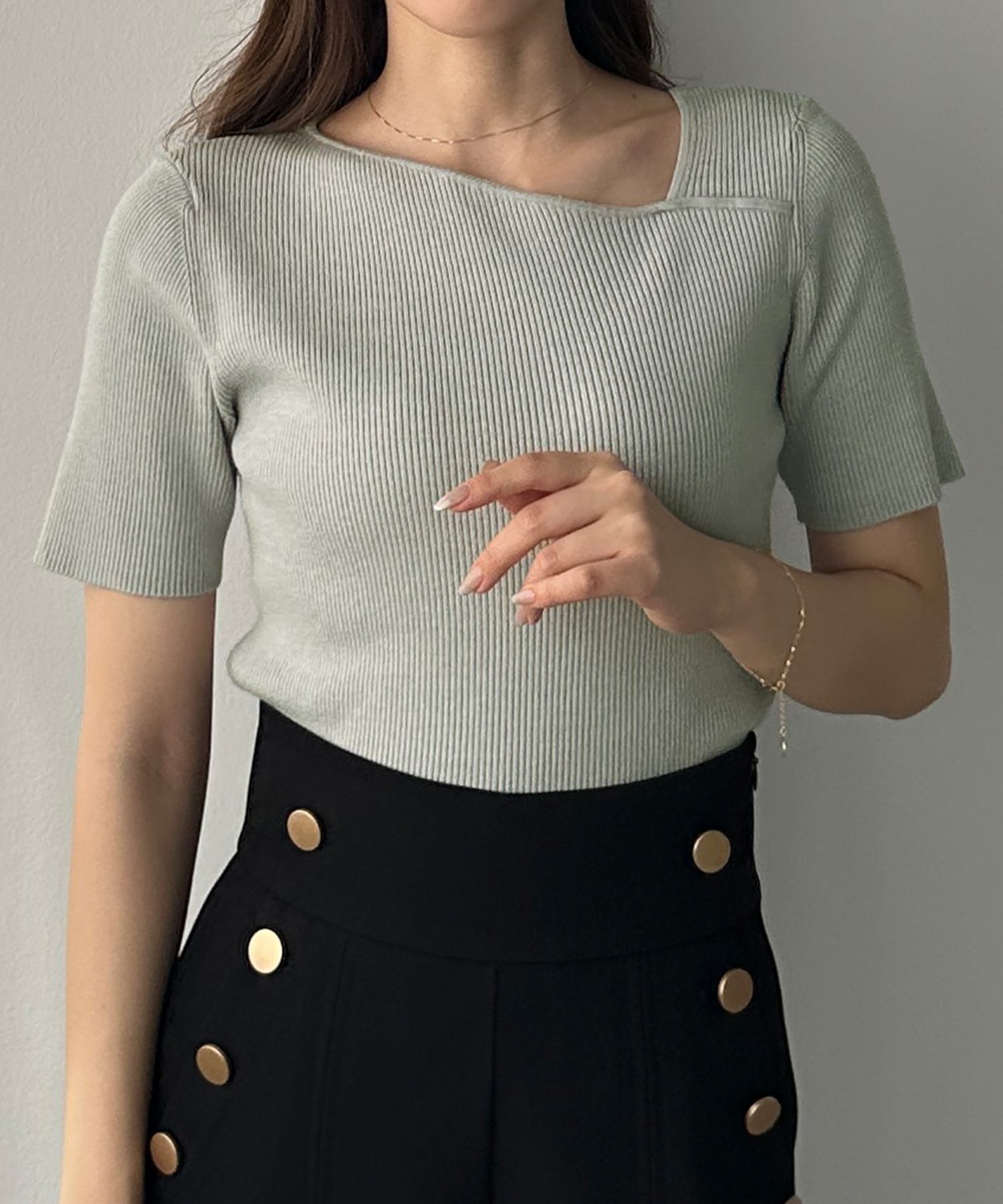 【ジュノア/JUNOAH】のLouere アシメネック半袖リブニット インテリア・キッズ・メンズ・レディースファッション・服の通販 founy(ファニー) 　ファッション　Fashion　レディースファッション　Ladies' Fashion Online　トップス・カットソー　Tops/Tshirt　ニット　Knit Tops　リブニット　Rib Knit　半袖　Short Sleeve　ライトグレー|ID: prp329100004597378 ipo3291000000032674467