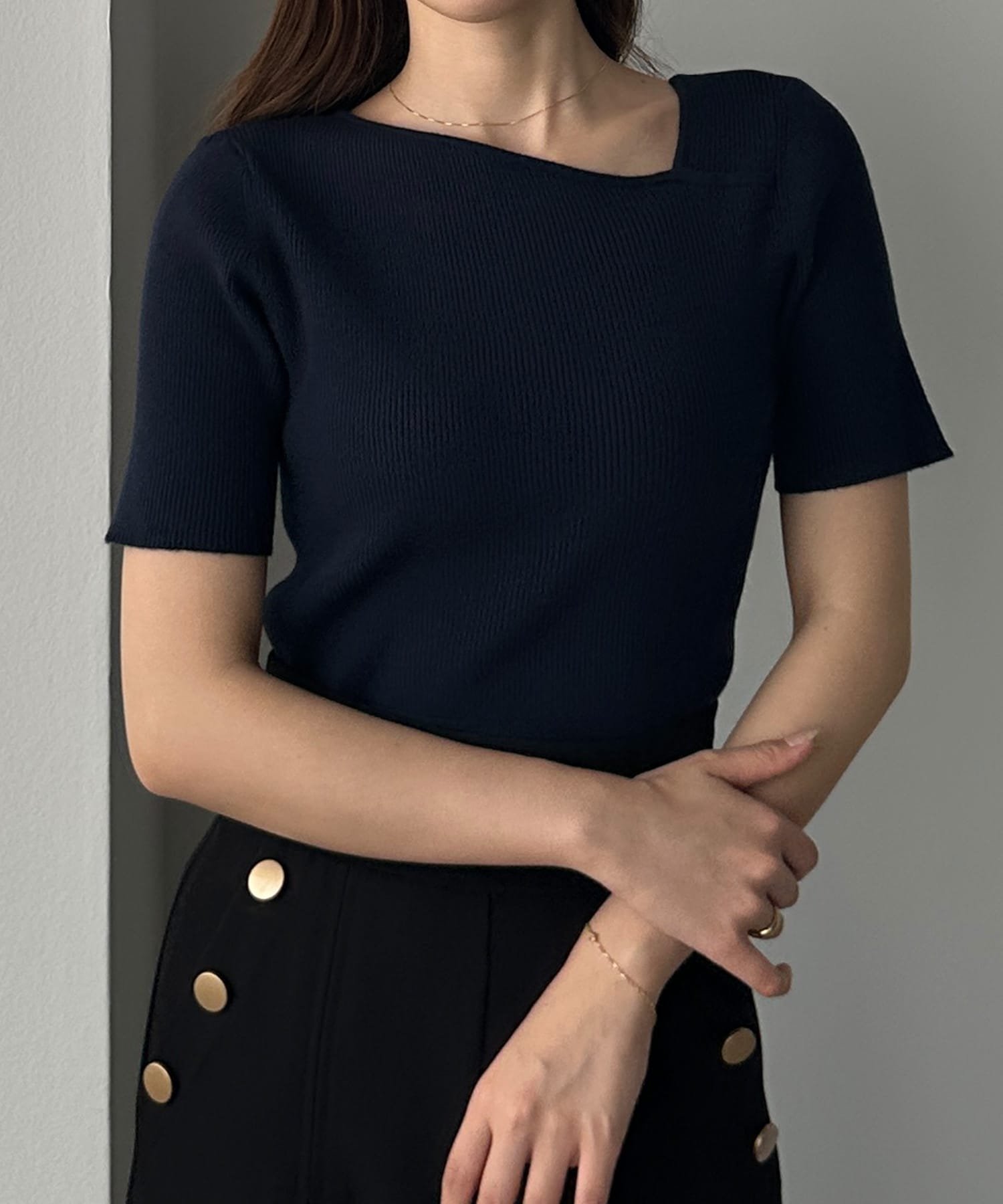 【ジュノア/JUNOAH】のLouere アシメネック半袖リブニット インテリア・キッズ・メンズ・レディースファッション・服の通販 founy(ファニー) 　ファッション　Fashion　レディースファッション　Ladies' Fashion Online　トップス・カットソー　Tops/Tshirt　ニット　Knit Tops　リブニット　Rib Knit　半袖　Short Sleeve　ネイビー|ID: prp329100004597378 ipo3291000000032674468