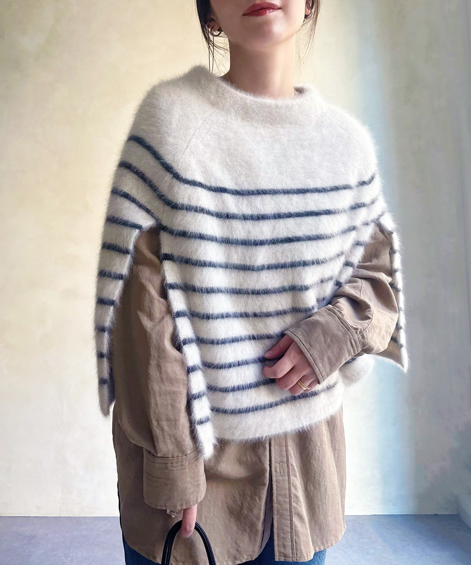 【ビアズリー/BEARDSLEY】のファーニットポンチョ インテリア・キッズ・メンズ・レディースファッション・服の通販 founy(ファニー) ファッション Fashion レディースファッション Fashion for Women アウター Coat / Outerwear Collection ポンチョ・ケープコート Ponchos & Capes トップス・カットソー Cut & Sew Tops ニット Knit Tops & Sweaters おすすめ Recommended / Our Picks ギャザー Gathered, Ruffled ショート Short, Short Length ショール Shawl, Wrap シンプル Simple, Minimal ストール Stole, Wrap フォックス Fox, Fox Fur ポケット Pocket, Pocket Detail ポンチョ Poncho, Cape Style エレガント 上品 Elegant アイボリー|ID: prp329100004597581 ipo3291000000034405423