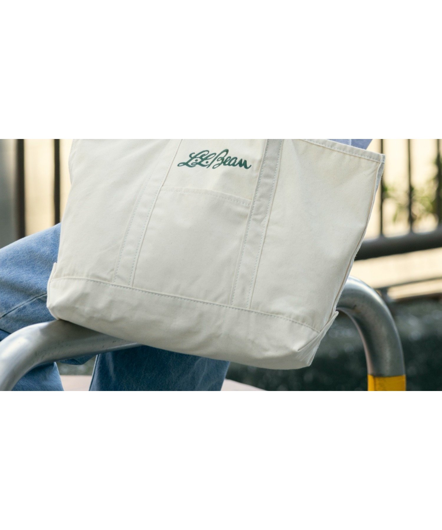 【エルエルビーン/L.L.Bean】のグローサリー・トート・ウィズ・ロング・ハンドル インテリア・キッズ・メンズ・レディースファッション・服の通販 founy(ファニー) 　ファッション　Fashion　レディースファッション　Ladies' Fashion Online　バッグ　Bag　キャンバス　Canvas　クラシック　Classic　コーティング　Coating　ポケット　Pocket　人気　Popularity　Natural|ID: prp329100004597684 ipo3291000000032678206