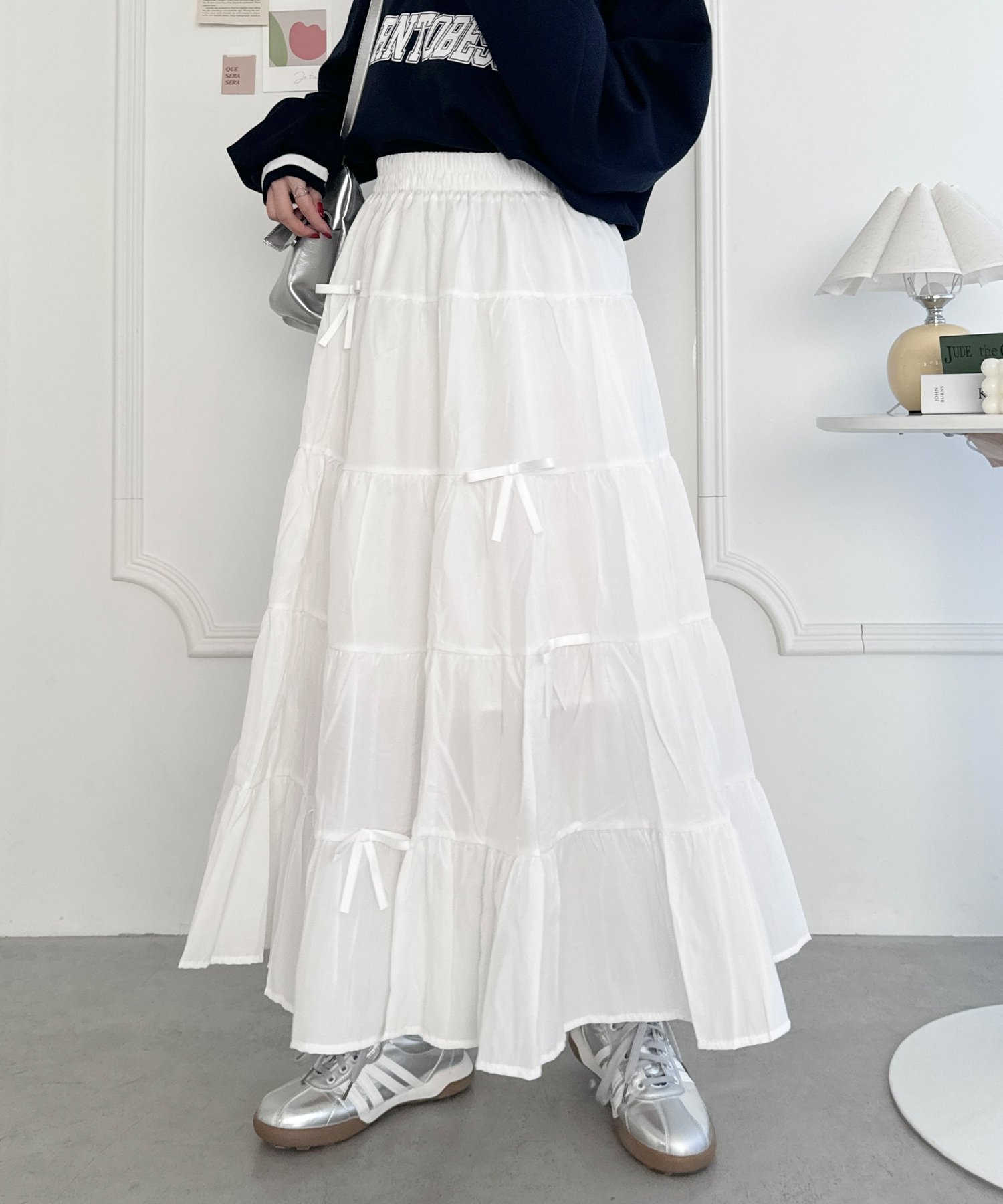 【その他のブランド/Other】のリボンティアードロングスカート インテリア・キッズ・メンズ・レディースファッション・服の通販 founy(ファニー) 　ファッション　Fashion　レディースファッション　Fashion for Women　スカート　Skirts　ロングスカート　Long Skirts / Maxi & Midi Skirts　ウェーブ　Wavy Pattern　カーディガン　Cardigan, Knitwear　シンプル　Simple, Minimal　スウェット / スエット　Sweatshirt, Sweatwear　ティアードスカート　Tiered Skirt, Flounced Skirt　定番　Standard, Basic Item　フェミニン　Feminine, Girly　リボン　Ribbon, Bow　ロマンティック　Romantic, Feminine Style　A/W・秋冬　Autumn/Winter　S/S・春夏　SS, Spring/Summer, Warm Season　おすすめ　Recommended / Our Picks　夏　Summer　ホワイト|ID: prp329100004597780 ipo3291000000032759027