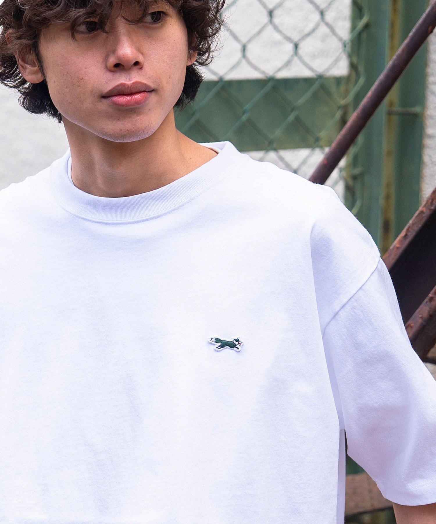 【ビームス ハート/BEAMS HEART】のPENNEY S / フォックス ワッペン Tシャツ インテリア・キッズ・メンズ・レディースファッション・服の通販 founy(ファニー) 　ファッション　Fashion　レディースファッション　Ladies' Fashion Online　トップス・カットソー　Tops/Tshirt　シャツ/ブラウス　Shirts/Blouses　ロング / Tシャツ　T-Shirts　スペシャル　Special　ダブル　Double　トレンド　Trend　フィット　Fit　フォックス　Fox　ベーシック　Basic　レギュラー　Regular　ワンポイント　One Point　WHITE|ID: prp329100004597781 ipo3291000000032679417