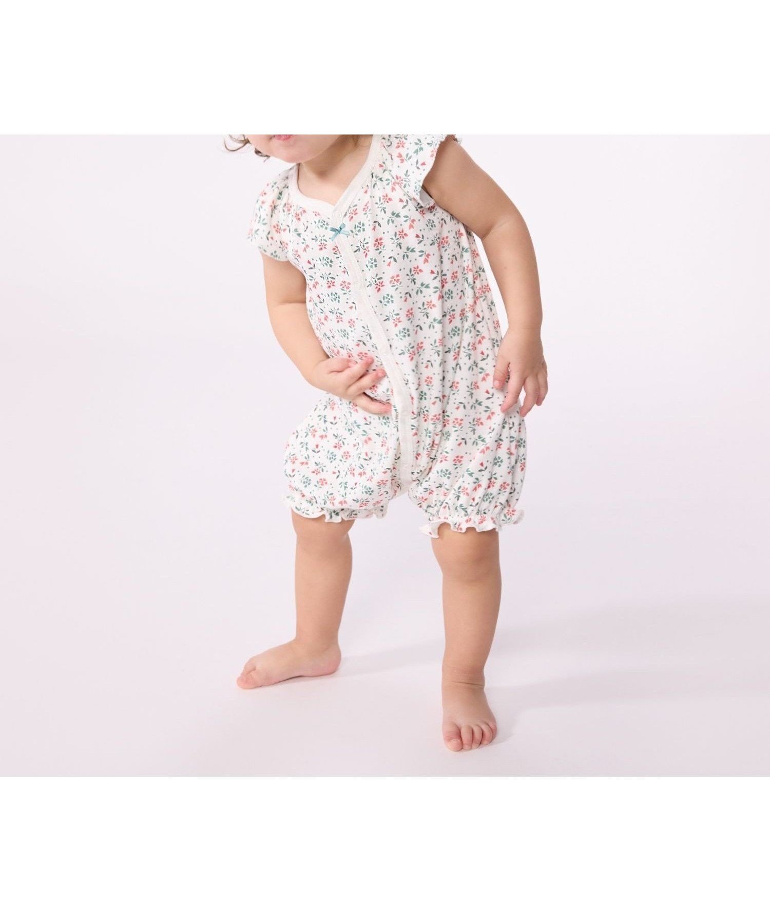 【プチバトー/PETIT BATEAU / KIDS】のショートロンパース インテリア・キッズ・メンズ・レディースファッション・服の通販 founy(ファニー) 　ファッション　Fashion　キッズファッション　KIDS Children’s Clothing　おすすめ　Recommend　ギフト プレゼント　Gift Present　ショート　Short　フラワー　Flower　リボン　Ribbon　レース　Race　ロンパース　Rompers　オフホワイト/マルチカラー|ID: prp329100004597792 ipo3291000000032679542