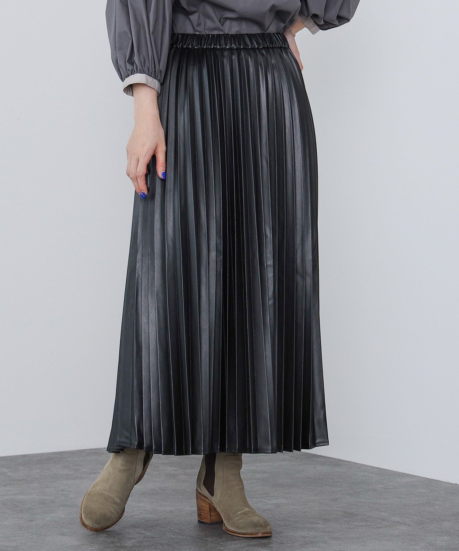 【その他のブランド/Other】のフェイクレザー プリーツスカート インテリア・キッズ・メンズ・レディースファッション・服の通販 founy(ファニー) 　ファッション　Fashion　レディースファッション　Ladies' Fashion Online　スカート　Skirt　プリーツスカート　Pleated Skirts　カーディガン　Cardigan　シンプル　Simple　スウェット　Sweat　フェイクレザー　Faux Leather　プリーツ　Pleats　ロング　Long　冬　Winter　A/W・秋冬　Aw・Autumn/Winter・Fw・Fall-Winter　エレガント 上品　Elegant　BLACK|ID: prp329100004597824 ipo3291000000032679937
