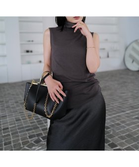 【アニュアンス/anuans】 テンセルウールノースリーブカットトップス人気、トレンドファッション・服の通販 founy(ファニー) ファッション Fashion レディースファッション Fashion for Women トップス・カットソー Cut & Sew Tops キャミソール&ノースリーブ Camisoles & Sleeveless Tops とろみ Fluid, Flowy Fabric なめらか Smooth, Silky Texture ウォッシャブル Machine Washable シンプル Simple, Minimal ストレッチ Stretch, Stretchy Fabric 夏 Summer 抗菌 Antibacterial, Bacteria-Resistant |ID:prp329100004597864