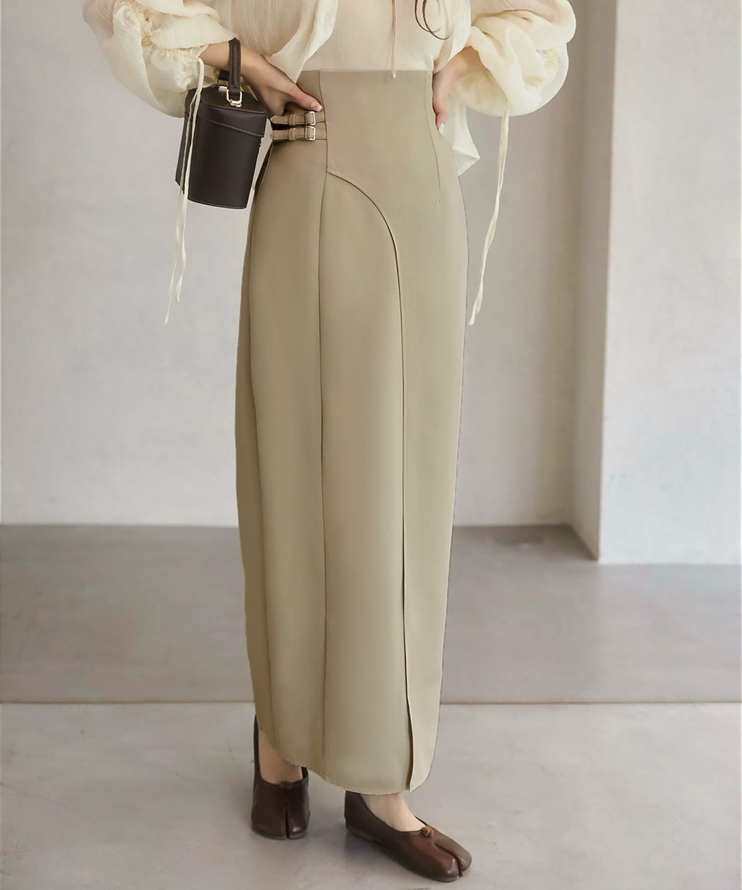 【ジュノア/JUNOAH】のMeiru ベルト付きIラインスカート インテリア・キッズ・メンズ・レディースファッション・服の通販 founy(ファニー) 　ファッション　Fashion　レディースファッション　Ladies' Fashion Online　スカート　Skirt　ベルト　Belts　アイボリー|ID: prp329100004597879 ipo3291000000032680494