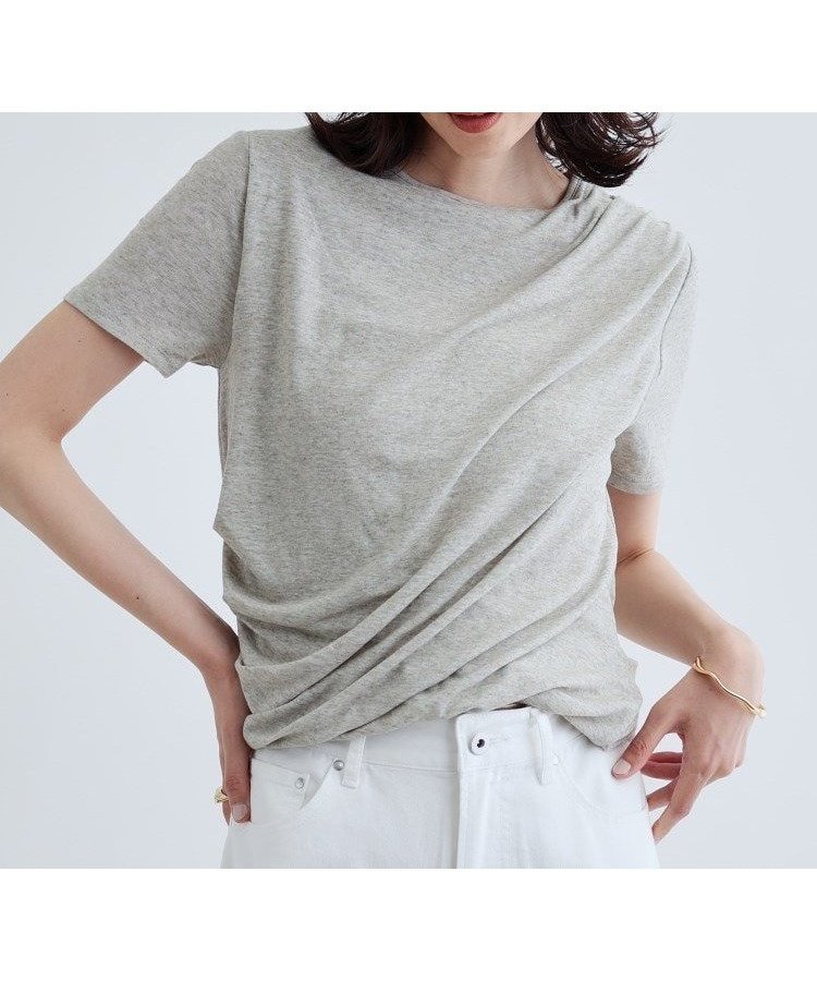 【インディヴィ/INDIVI】のバルーンドレープTシャツ インテリア・キッズ・メンズ・レディースファッション・服の通販 founy(ファニー) 　ファッション　Fashion　レディースファッション　Ladies' Fashion Online　トップス・カットソー　Tops/Tshirt　シャツ/ブラウス　Shirts/Blouses　ロング / Tシャツ　T-Shirts　アクセサリー　Accessories　カットソー　Cut And Sew　シンプル　Simple　ドレープ　Drape　バルーン　Balloon　フィット　Fit　夏　Summer　春　Spring　S/S・春夏　Ss・Spring/Summer　ライトグリーン|ID: prp329100004597885 ipo3291000000032680599