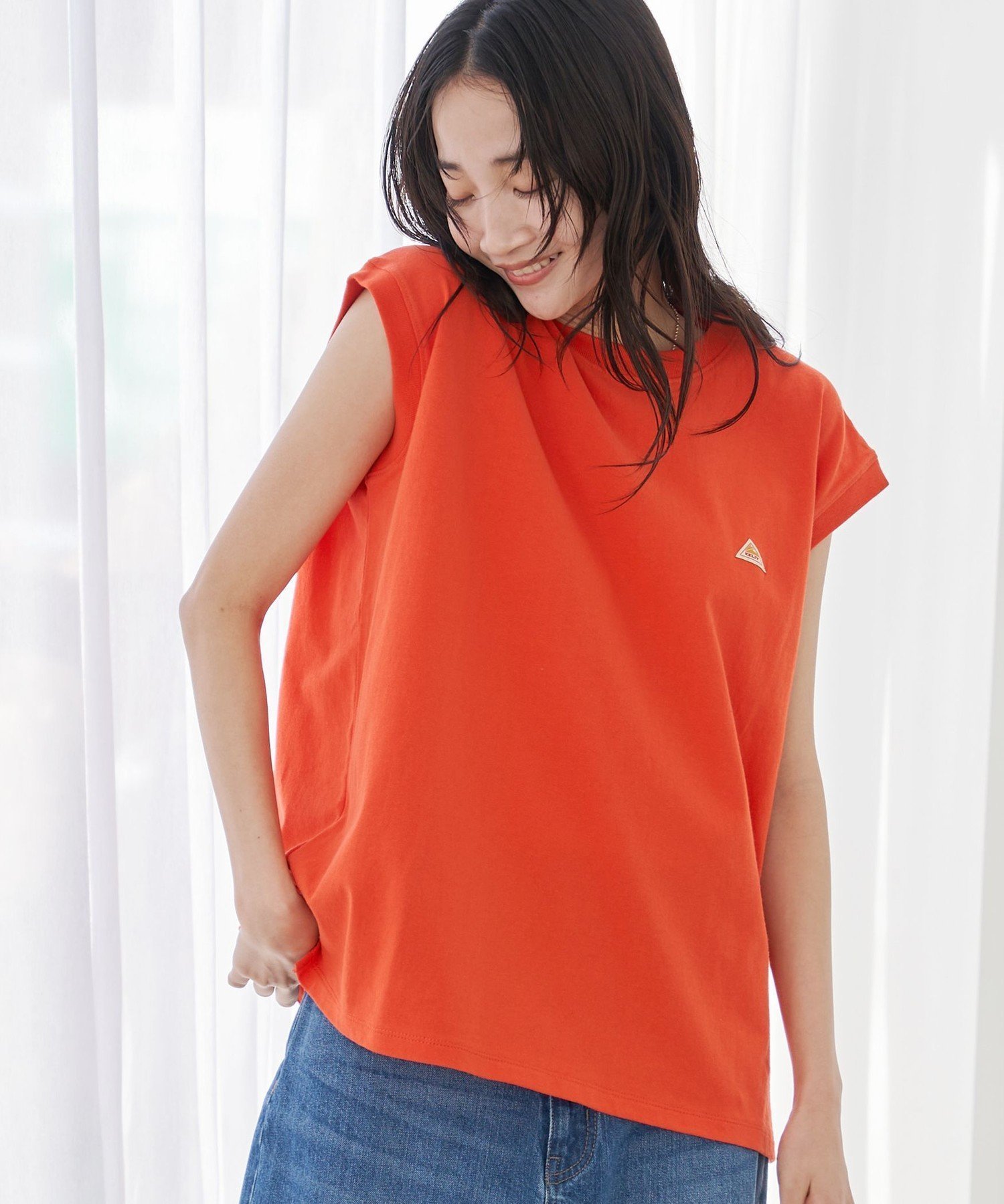 【コーエン/COEN】のKELTY(ケルティ)別注 ワンポイントロゴ ノースリーブTシャツ インテリア・キッズ・メンズ・レディースファッション・服の通販 founy(ファニー) 　ファッション　Fashion　レディースファッション　Ladies' Fashion Online　トップス・カットソー　Tops/Tshirt　キャミソール / ノースリーブ　No Sleeves　シャツ/ブラウス　Shirts/Blouses　ロング / Tシャツ　T-Shirts　アウトドア　Outdoor　インナー　Inner　オレンジ　Orange　カリフォルニア　California　カーディガン　Cardigan　シンプル　Simple　ジャケット　Jacket　ノースリーブ　No Sleeve　別注　Special Order　ワンポイント　One Point　おすすめ　Recommend　エレガント 上品　Elegant　ORANGE|ID: prp329100004597886 ipo3291000000032680614