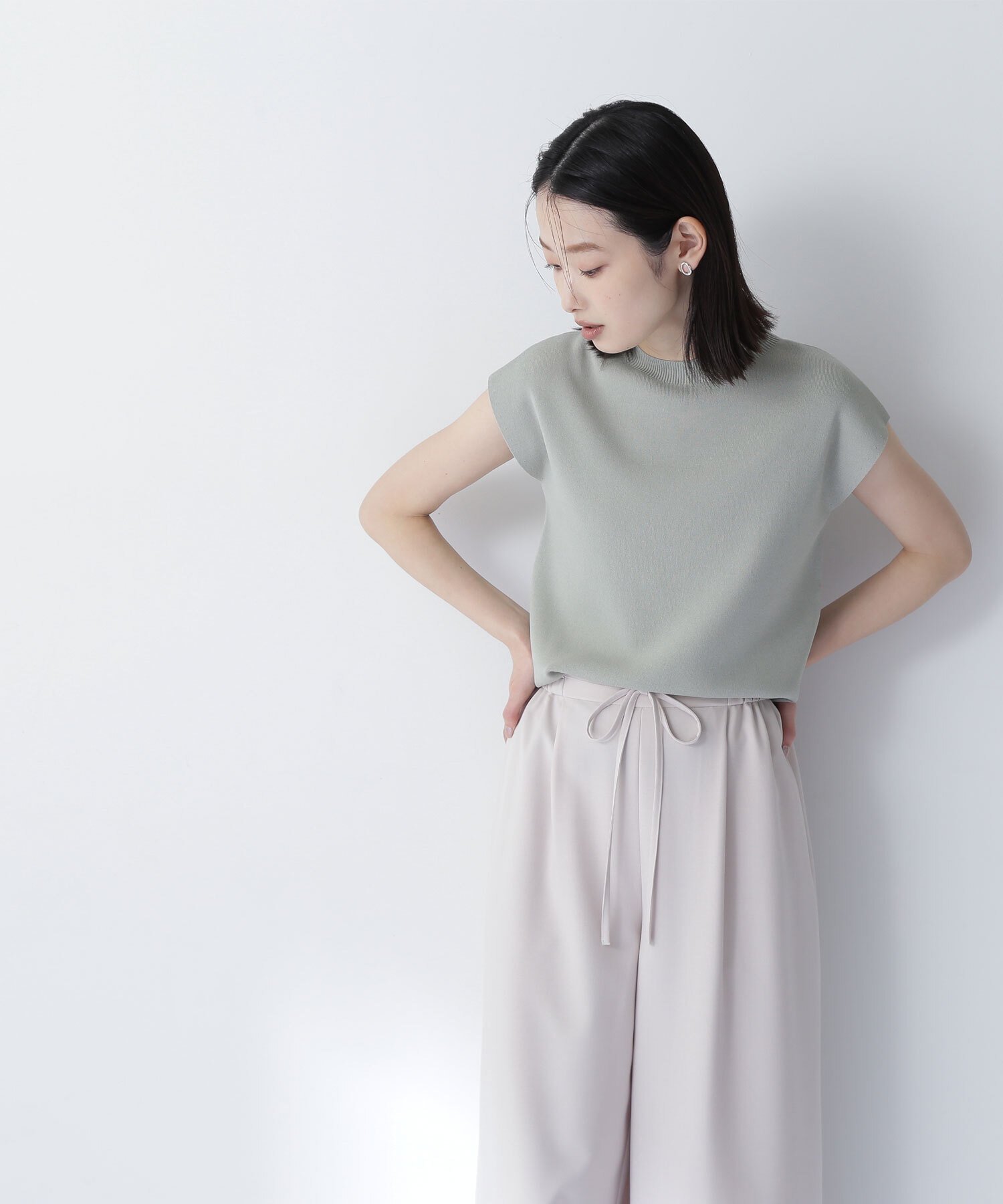 【ナチュラル ビューティー ベーシック/NATURAL BEAUTY BASIC】の総針ベーシックシリーズ モックネックニット インテリア・キッズ・メンズ・レディースファッション・服の通販 founy(ファニー) 　ファッション　Fashion　レディースファッション　Ladies' Fashion Online　トップス・カットソー　Tops/Tshirt　ニット　Knit Tops　スリーブ　Sleeve　トレンド　Trend　フレンチ　French　ベーシック　Basic　定番　Standard　ライトグリーン|ID: prp329100004597920 ipo3291000000032680928