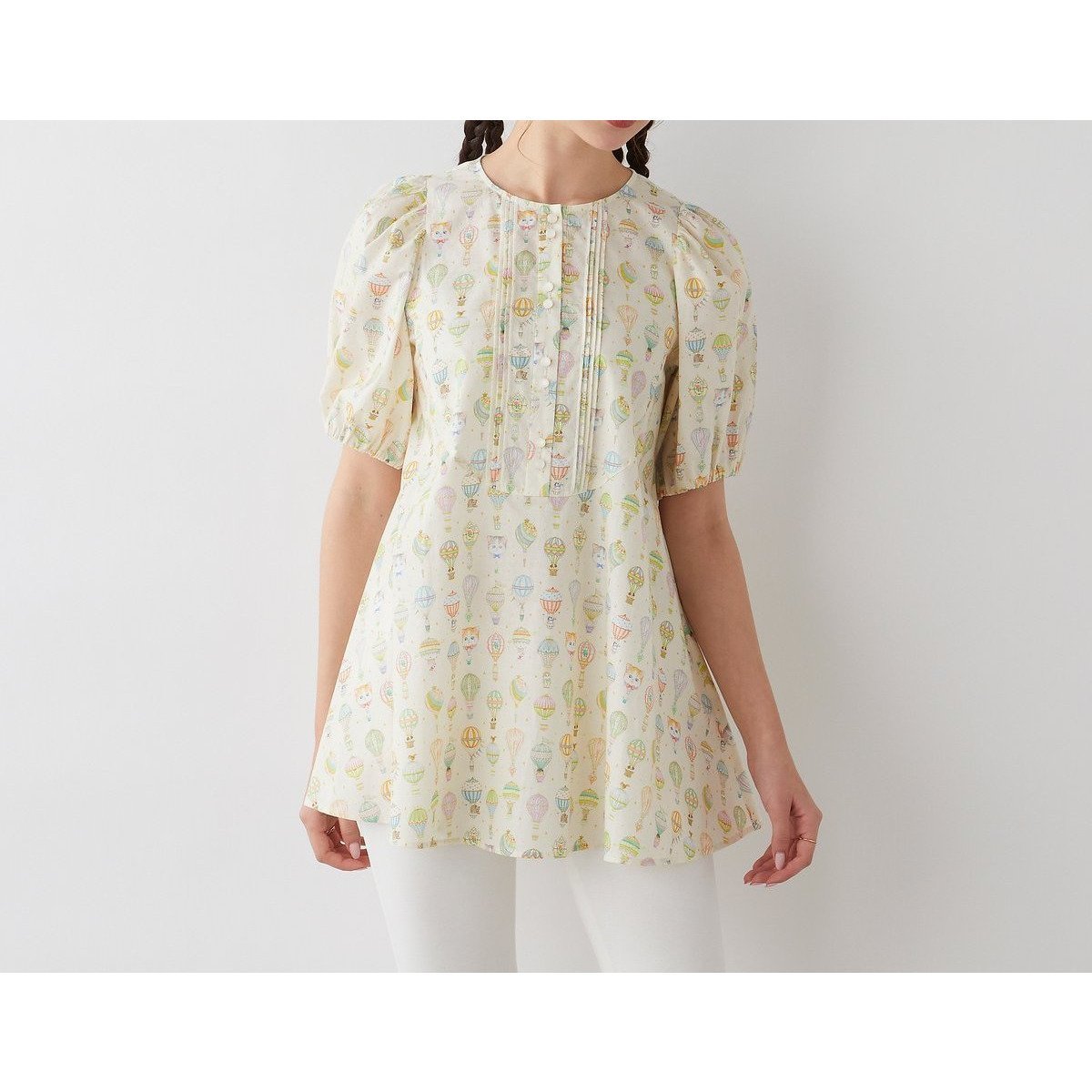 【ローズティアラ/Rose Tiara】の【22fabric】ジャーニー/ ボリューム袖ブラウス 人気、トレンドファッション・服の通販 founy(ファニー) 　ファッション　Fashion　レディースファッション　Fashion for Women　トップス・カットソー　Cut & Sew Tops　シャツ・ブラウス・オフィスカジュアル　Elegant Blouses & Button-Ups　カラフル　Colorful Design　切替　Switching, Contrast Panel　スマート　Smart, Elegant　フォルム　Silhouette, Form　フロント　Front, Front Design　プリント　Print, Printed Pattern　ヨーク　Yoke, Yoke Design　 other-1|ID: prp329100004597970 ipo3291000000032988516