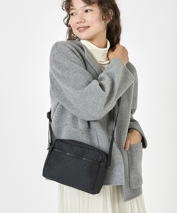 【レスポートサック/LeSportsac】の【公式】レスポートサック ショルダーバッグ 2434K589 LeSportsac インテリア・キッズ・メンズ・レディースファッション・服の通販 founy(ファニー) 　ファッション　Fashion　レディースファッション　Ladies' Fashion Online　スポーツウェア　Sportswear　スポーツ バッグ/ポーチ　Sports Bag/Pouch　おすすめ　Recommend　コンパクト　Compact　ショルダー　Shoulder　フラワー　Flower　ポケット　Pocket　モチーフ　Motif　エレガント 上品　Elegant　人気　Popularity　ブラック_K589|ID: prp329100004598077 ipo3291000000032682282