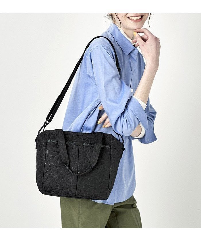 【レスポートサック/LeSportsac】の【公式】レスポートサック トートバッグ 3801K589 LeSportsac インテリア・キッズ・メンズ・レディースファッション・服の通販 founy(ファニー) https://founy.com/ ファッション Fashion レディースファッション Ladies' Fashion Online バッグ Bag スポーツウェア Sportswear スポーツ バッグ/ポーチ Sports Bag/Pouch フラワー Flower ポケット Pocket ポーチ Pouch モチーフ Motif エレガント 上品 Elegant 人気 Popularity 手帳 Pocket Book |ID: prp329100004598078 ipo3291000000032682283