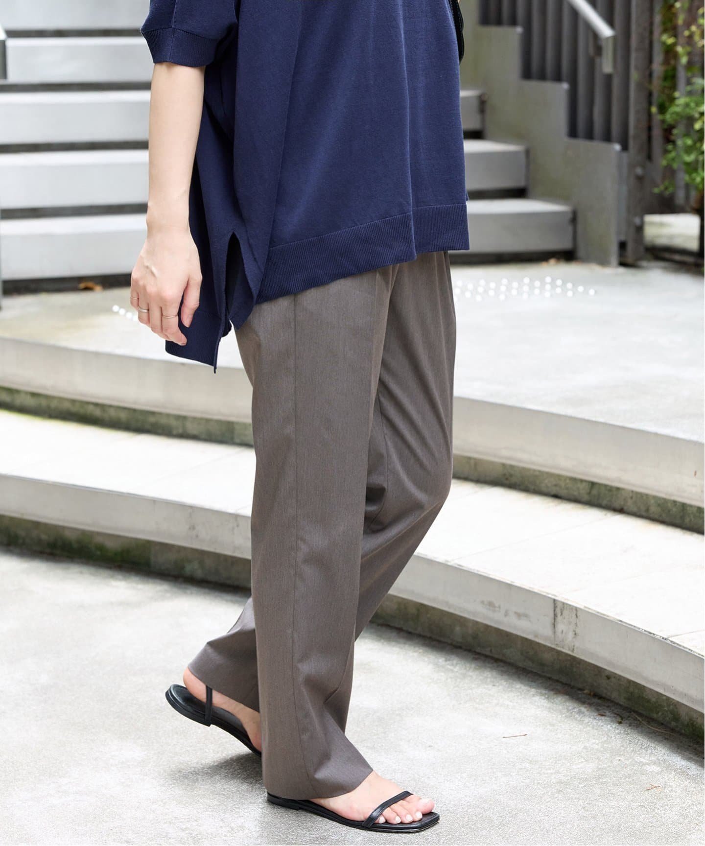 【ジャーナルスタンダード/JOURNAL STANDARD】の【 FUNCTION】【接触冷感/吸水速乾/UV】アクティブオックスストレートパンツ インテリア・キッズ・メンズ・レディースファッション・服の通販 founy(ファニー) 　ファッション　Fashion　レディースファッション　Ladies' Fashion Online　パンツ　Pants　2025年　2025　2025春夏・S/S　Ss,Spring/Summer,2025　ストレッチ　Stretch　ストレート　Straight　スーツ　Suit　吸水　Water Absorption　夏　Summer　春　Spring　グレー|ID: prp329100004598230 ipo3291000000032683518