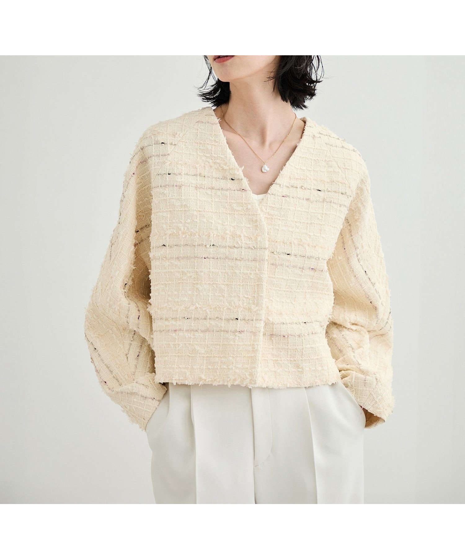 【ロペ/ROPE'】の【MALHIA KENT(マリアケント)】ツイードVネックブルゾン インテリア・キッズ・メンズ・レディースファッション・服の通販 founy(ファニー) 　ファッション　Fashion　レディースファッション　Ladies' Fashion Online　アウター　Coat Outerwear　ブルゾン　Blouson/Jackets　トップス・カットソー　Tops/Tshirt　Vネック　V-Neck　おすすめ　Recommend　インナー　Inner　キャミソール　Camisole　ショート　Short　ジャケット　Jacket　スリーブ　Sleeve　ツイード　Tweed　デニム　Denim　フランス　France　ブルゾン　Blouson　ペンシル　Pencil　メッシュ　Mesh　レース　Race　オフホワイト(15)|ID: prp329100004598238 ipo3291000000032683597