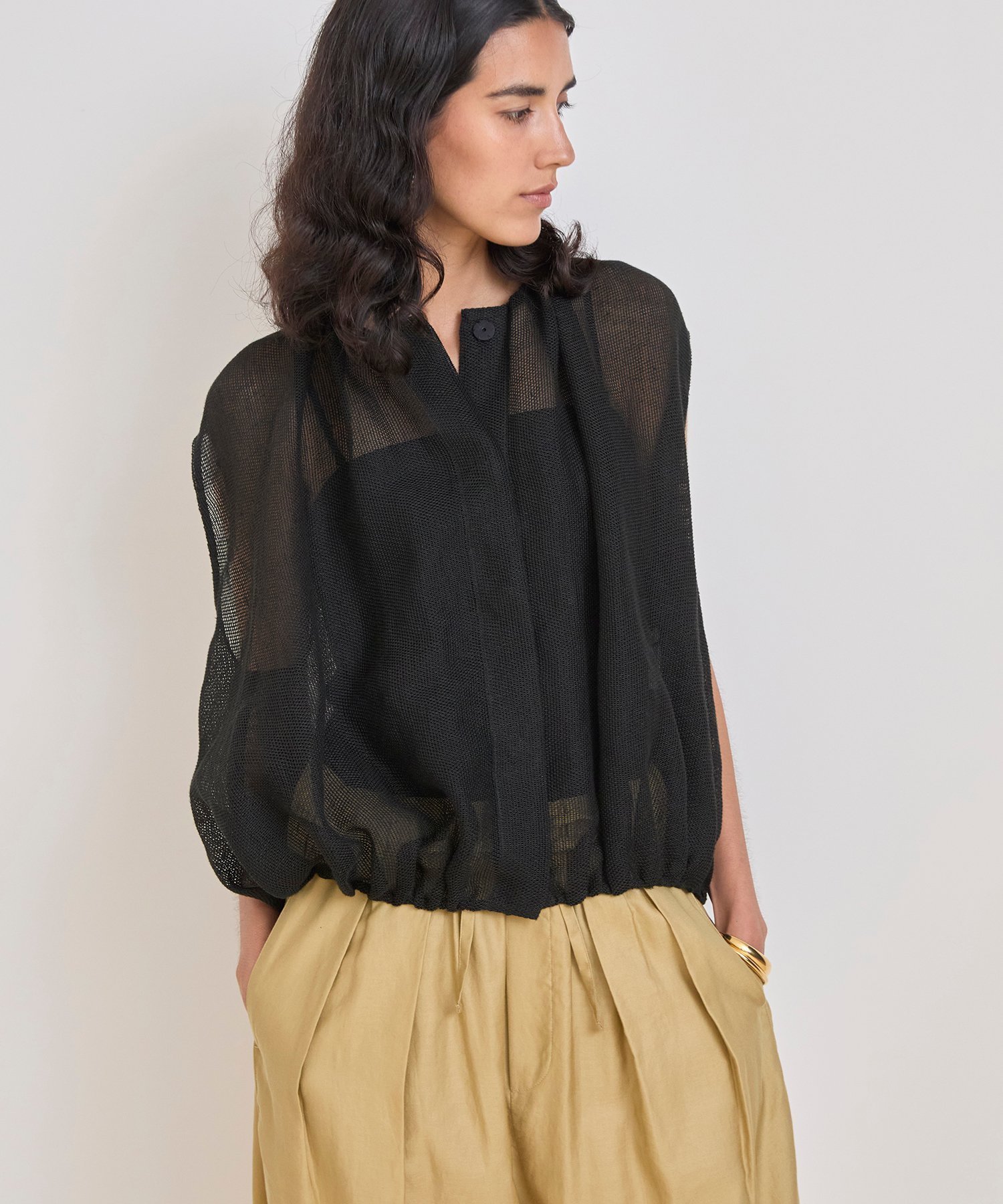 【ハウス オブ ロータス/HOUSE OF LOTUS】のリネンカラミギャザージレ インテリア・キッズ・メンズ・レディースファッション・服の通販 founy(ファニー) 　ファッション　Fashion　レディースファッション　Ladies' Fashion Online　アウター　Coat Outerwear　トップス・カットソー　Tops/Tshirt　ベスト/ジレ　Gilets/Vests　2025年　2025　2025春夏・S/S　Ss,Spring/Summer,2025　おすすめ　Recommend　ドレス　Dress　バルーン　Balloon　夏　Summer　S/S・春夏　Ss・Spring/Summer　ブラック|ID: prp329100004598248 ipo3291000000032683658