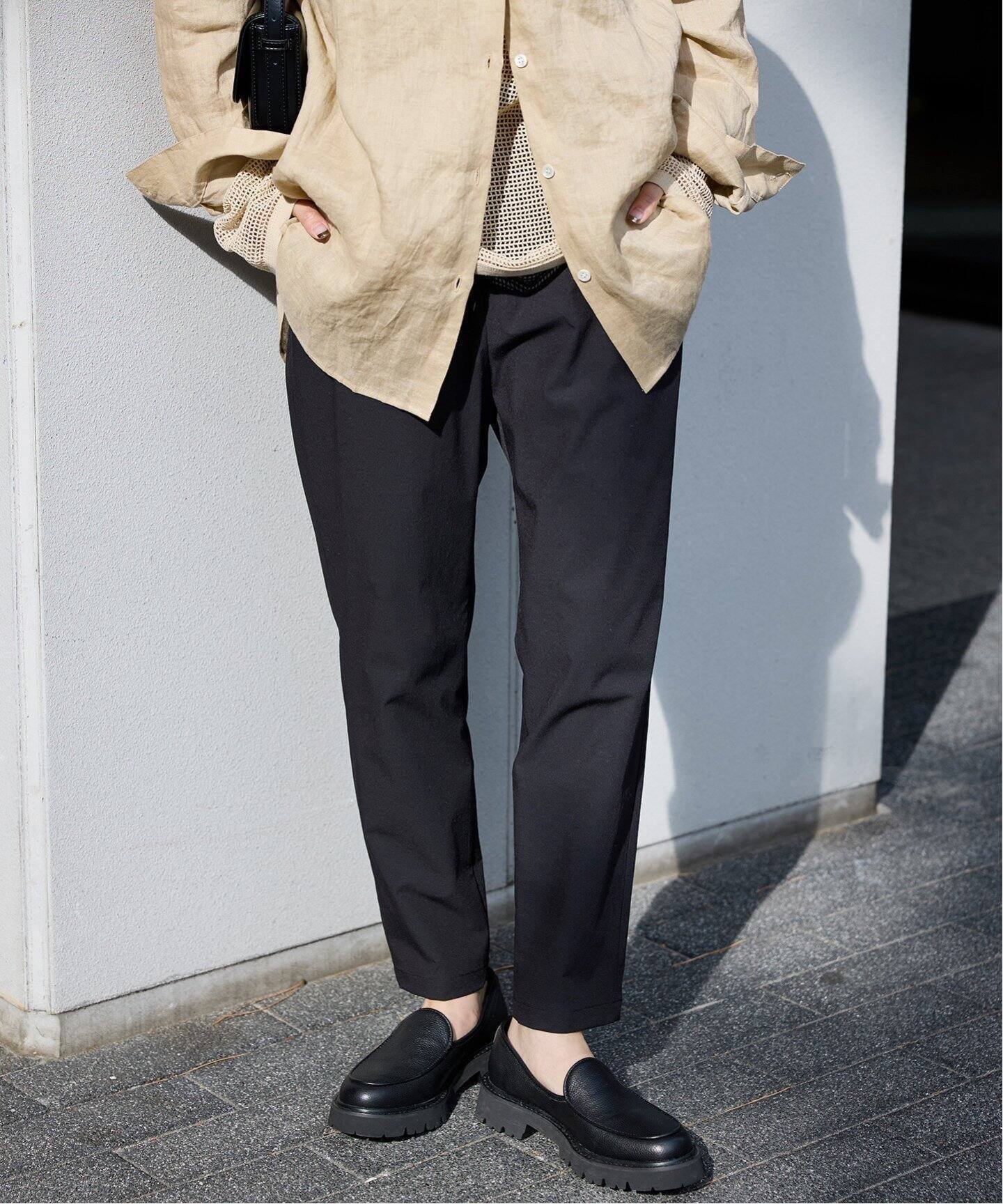【ジャーナルスタンダード/JOURNAL STANDARD】の【撥水/接触冷感/洗える/UVカット】リネンナイロンストレッチテーパードパンツ インテリア・キッズ・メンズ・レディースファッション・服の通販 founy(ファニー) 　ファッション　Fashion　レディースファッション　Ladies' Fashion Online　パンツ　Pants　2025年　2025　2025春夏・S/S　Ss,Spring/Summer,2025　ストレッチ　Stretch　リネン　Linen　定番　Standard　洗える　Washable　ブラック|ID: prp329100004598282 ipo3291000000032683981