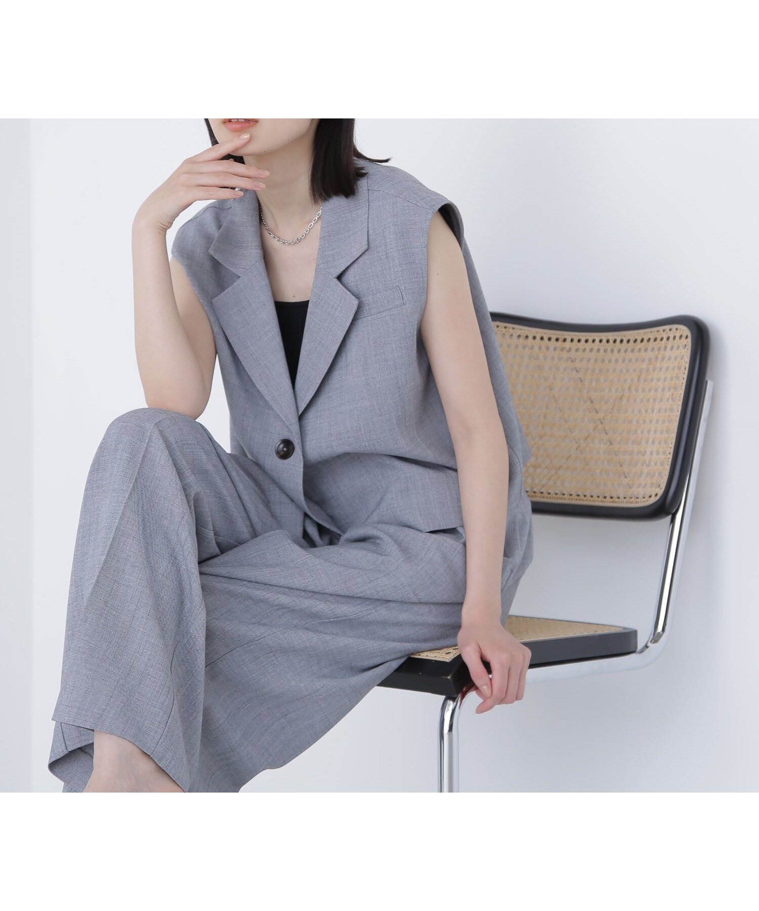 【ナチュラル ビューティー ベーシック/NATURAL BEAUTY BASIC】の古畑星夏さんコラボ クロップドジレセットアップ インテリア・キッズ・メンズ・レディースファッション・服の通販 founy(ファニー) 　ファッションモデル・俳優・女優　Models　女性　Women　古畑星夏　Furuhata Seika　ファッション　Fashion　レディースファッション　Ladies' Fashion Online　アウター　Coat Outerwear　トップス・カットソー　Tops/Tshirt　ベスト/ジレ　Gilets/Vests　インナー　Inner　コラボ　Collaboration　コンパクト　Compact　ノースリーブ　No Sleeve　バランス　Balance　メランジ　Melange　ロング　Long　ワイド　Wide　半袖　Short Sleeve　夏　Summer　長袖　Long Sleeve　グレー|ID: prp329100004598682 ipo3291000000032688492