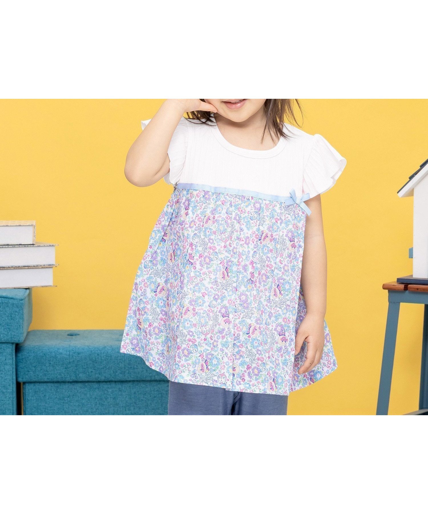 【アンパンマンキッズコレクション/ANPANMAN KIDS COLLECTION / KIDS】のAPKC/小花切替リボンチュニック インテリア・キッズ・メンズ・レディースファッション・服の通販 founy(ファニー) 　ファッション　Fashion　キッズファッション　KIDS Children’s Clothing　キャラクター　Character　ギフト プレゼント　Gift Present　コレクション　Collection　ストレッチ　Stretch　チュニック　Tunic　リボン　Ribbon　切替　Switching　半袖　Short Sleeve　オフ白|ID: prp329100004598882 ipo3291000000032690331