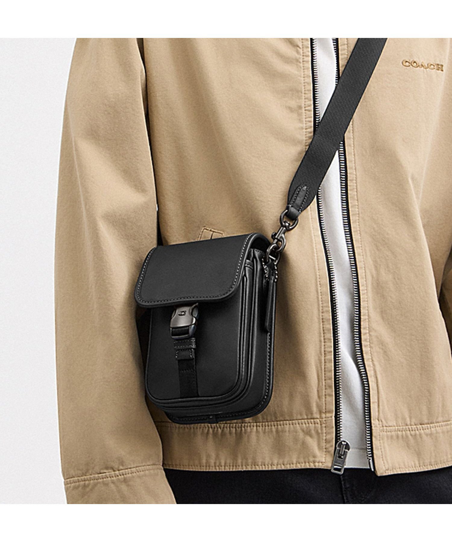 【コーチ/COACH / MEN】のリーグ フォーン クロスボディ バッグ 人気、トレンドファッション・服の通販 founy(ファニー) 　ファッション　Fashion　メンズファッション　Men's Style Online　バッグ　Bag/Men　コンパクト　Compact　スポーティ　Sporty　フォルム　Form　ポケット　Pocket　ポーチ　Pouch　ラップ　Wrap　iPhone アイフォーン　Iphone　 other-1|ID: prp329100004598996 ipo3291000000032691283
