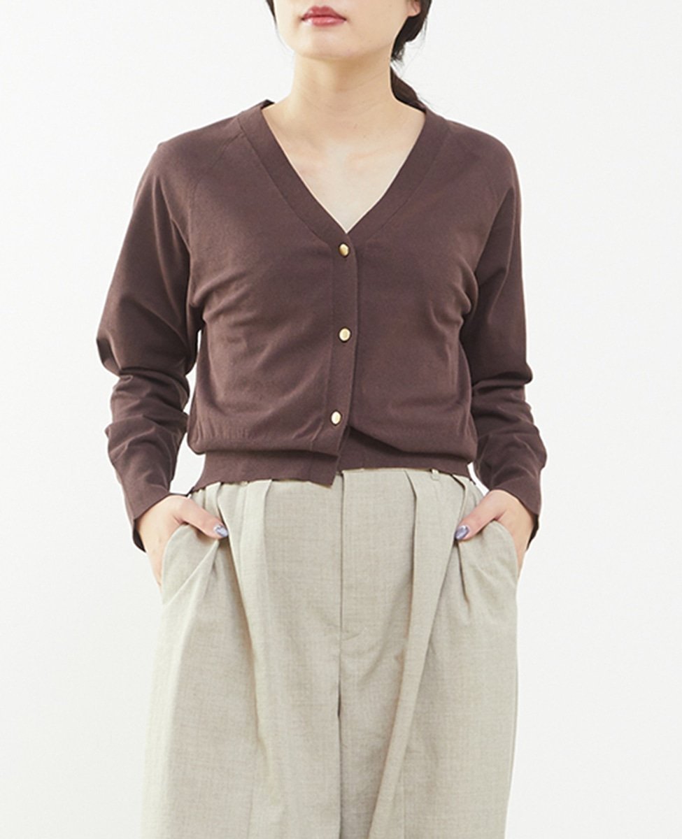 【ティアラ/Tiara】のゴールドボタンカーディガン インテリア・キッズ・メンズ・レディースファッション・服の通販 founy(ファニー) 　ファッション　Fashion　レディースファッション　Ladies' Fashion Online　トップス・カットソー　Tops/Tshirt　カーディガン　Cardigans　おすすめ　Recommend　カーディガン　Cardigan　ショート　Short　バランス　Balance　吸水　Water Absorption　ブラウン|ID: prp329100004599033 ipo3291000000032691571