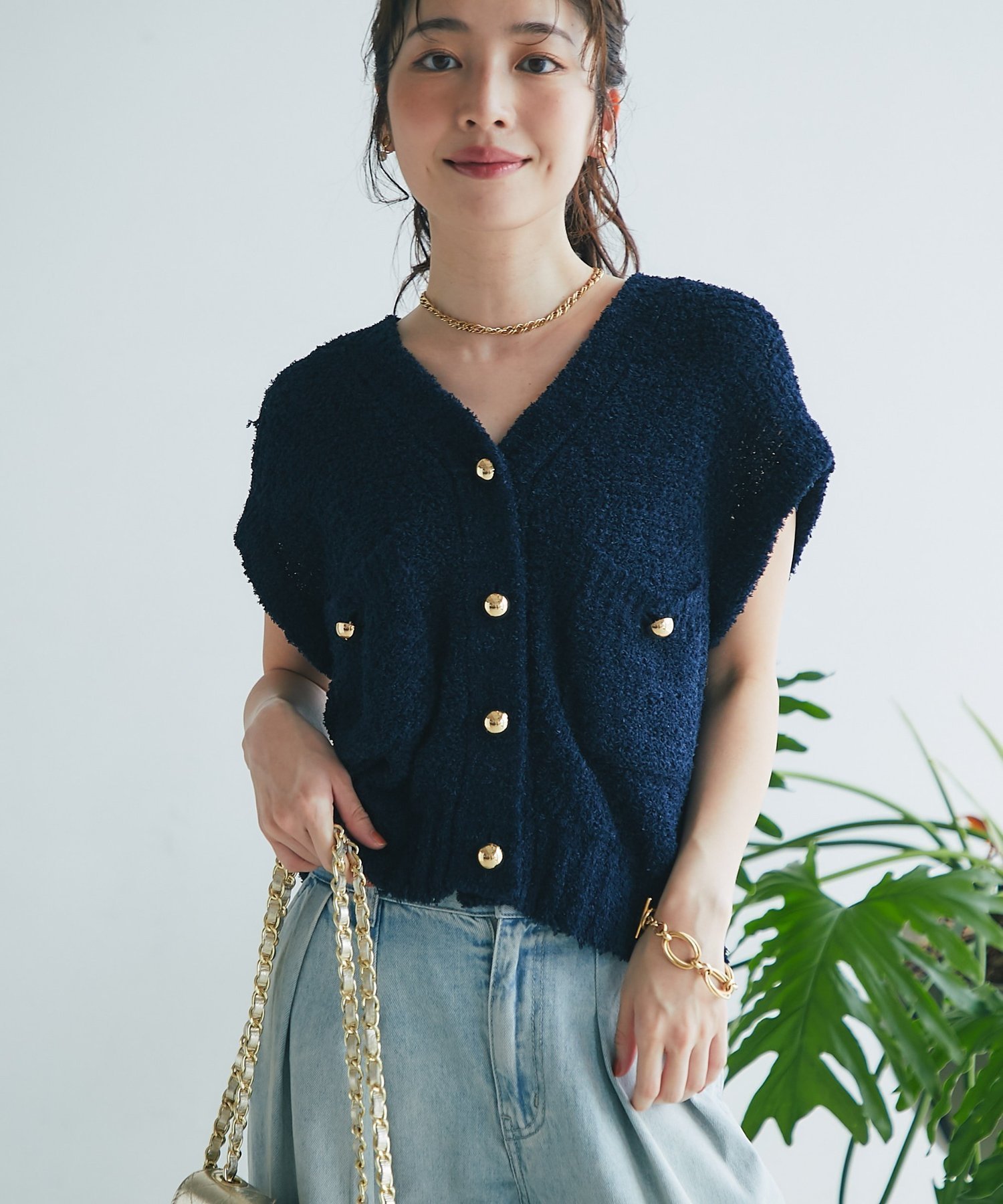 【ラブティックボンボン/La boutique BonBon】の【ON・OFF兼用】ペーパーニットベスト インテリア・キッズ・メンズ・レディースファッション・服の通販 founy(ファニー) 　ファッション　Fashion　レディースファッション　Ladies' Fashion Online　アウター　Coat Outerwear　トップス・カットソー　Tops/Tshirt　ニット　Knit Tops　ベスト/ジレ　Gilets/Vests　おすすめ　Recommend　カットソー　Cut And Sew　シンプル　Simple　タンク　Tank　デコルテ　Decolletage　ベスト　Vest　ペーパー　Paper　エレガント 上品　Elegant　長袖　Long Sleeve　ネイビー|ID: prp329100004599069 ipo3291000000032691882