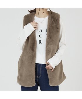 【アバハウスマヴィ/abahouse mavie】のフェイクファーベスト 人気、トレンドファッション・服の通販 founy(ファニー) ファッション Fashion レディースファッション Ladies' Fashion Online アウター Coat Outerwear トップス・カットソー Tops/Tshirt ベスト/ジレ Gilets/Vests バランス Balance フェイクファー Faux Fur フロント Front ベスト Vest ポケット Pocket リアル Real 秋 Autumn/Fall |ID:prp329100004599136