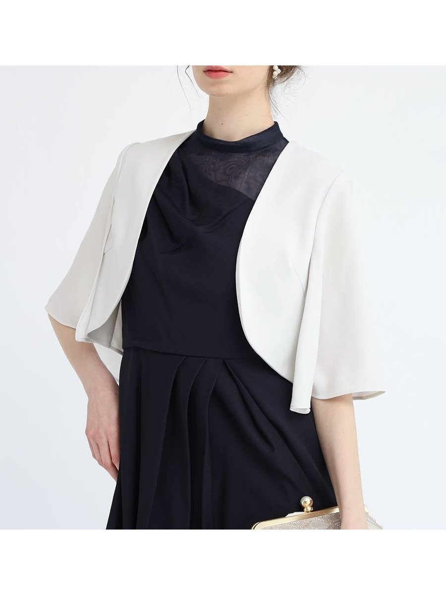 【ヴァン/Vin】のケープニュアンスボレロ インテリア・キッズ・メンズ・レディースファッション・服の通販 founy(ファニー) 　ファッション　Fashion　レディースファッション　Fashion for Women　アウター　Coat / Outerwear Collection　ボレロ・ショート丈ジャケット / ドレス羽織りに　Boleros & Short Jackets　ショート　Short, Short Length　ジャケット　Jacket, Outerwear　ドレス　Dress, One-Piece　フロント　Front, Front Design　ラウンド　Round, Round Neck　エレガント 上品　Elegant　ライトグレー|ID: prp329100004599181 ipo3291000000032692921