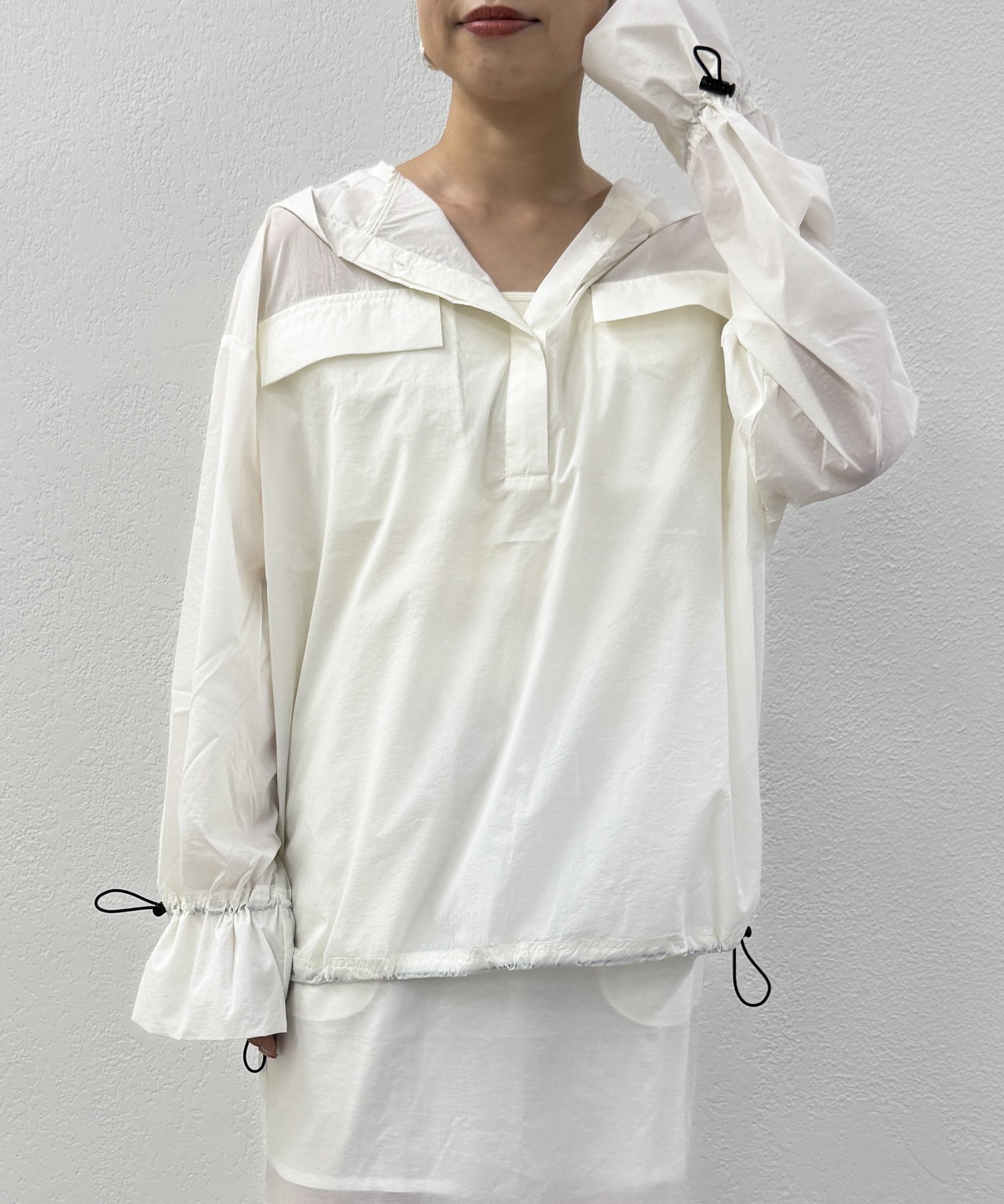 【パルグループ/PAL GROUP】の【earthy_】シアーナイロンマウンテンパーカー インテリア・キッズ・メンズ・レディースファッション・服の通販 founy(ファニー) 　ファッション　Fashion　レディースファッション　Fashion for Women　トップス・カットソー　Cut & Sew Tops　レディースパーカー・カジュアルフーディー　Casual Hoodies & Sweatshirts　おすすめ　Recommended / Our Picks　シアー　Sheer, See-Through　シンプル　Simple, Minimal　トレンド　Trend, Trending Now　ポケット　Pocket, Pocket Detail　軽量　Lightweight, Ultra Light　ホワイト|ID: prp329100004599190 ipo3291000000032693042