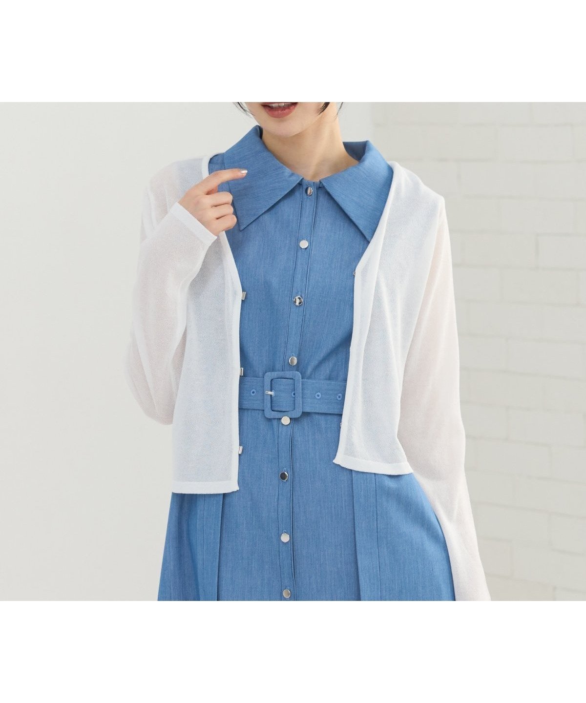 【レディアゼル/REDYAZEL】のVネックライトシアーカーディガン インテリア・キッズ・メンズ・レディースファッション・服の通販 founy(ファニー) 　ファッション　Fashion　レディースファッション　Ladies' Fashion Online　トップス・カットソー　Tops/Tshirt　カーディガン　Cardigans　Vネック　V-Neck　イエロー　Yellow　カーディガン　Cardigan　クロップド　Cropped　タンク　Tank　メタル　Metal　夏　Summer　定番　Standard　ホワイト|ID: prp329100004599589 ipo3291000000032697039