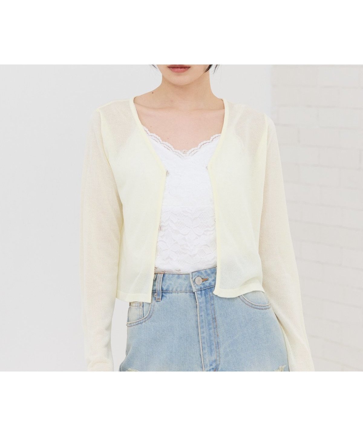 【レディアゼル/REDYAZEL】のVネックライトシアーカーディガン インテリア・キッズ・メンズ・レディースファッション・服の通販 founy(ファニー) 　ファッション　Fashion　レディースファッション　Ladies' Fashion Online　トップス・カットソー　Tops/Tshirt　カーディガン　Cardigans　Vネック　V-Neck　イエロー　Yellow　カーディガン　Cardigan　クロップド　Cropped　タンク　Tank　メタル　Metal　夏　Summer　定番　Standard　イエロー|ID: prp329100004599589 ipo3291000000032697041