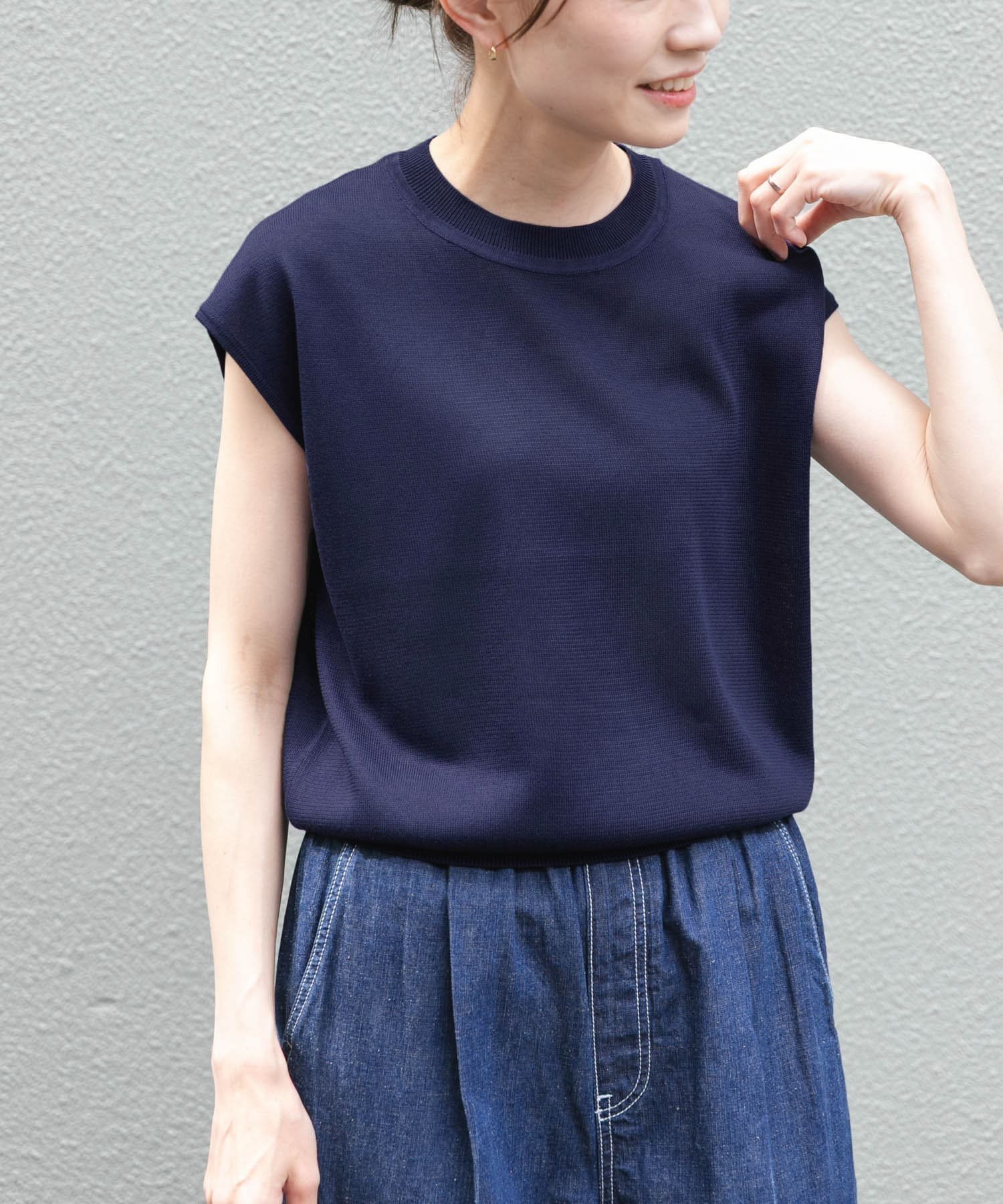 【アーバンリサーチ ドアーズ/URBAN RESEARCH DOORS】のFORK SPOON LEVITAノースリーブニットプルオーバー インテリア・キッズ・メンズ・レディースファッション・服の通販 founy(ファニー) 　ファッション　Fashion　レディースファッション　Fashion for Women　トップス・カットソー　Cut & Sew Tops　ニット　Knit Tops & Sweaters　キャミソール&ノースリーブ　Camisoles & Sleeveless Tops　カジュアルプルオーバー・ニットトップス　Pullovers & Knit Tops / Casual Pullovers　スリーブ　Sleeve, Long Sleeve / Short Sleeve　デニム　Denim, Jeans Material　ノースリーブ　Sleeveless, No-Sleeve　バランス　Balance, Style Balance　フレア　Flare, Flared　ベーシック　Basic, Essential　ワイド　Wide, Wide Fit　S/S・春夏　SS, Spring/Summer, Warm Season　夏　Summer　エレガント 上品　Elegant　2025年　2025　2025春夏・S/S　Spring/Summer 2025 SS25　NAVY|ID: prp329100004599691 ipo3291000000033872874