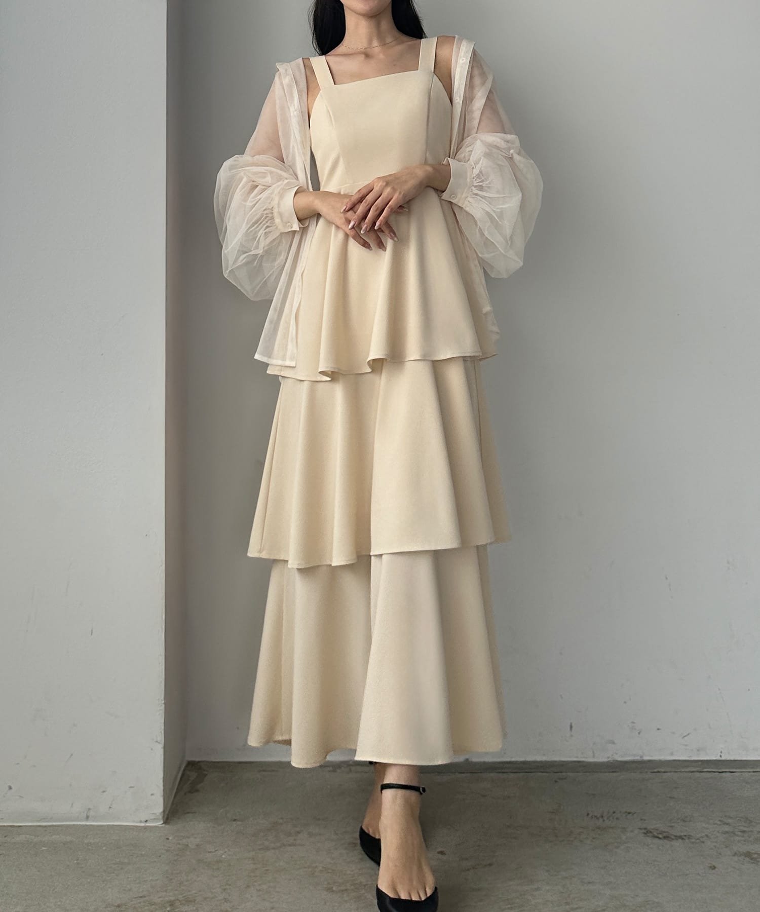 【ジュノア/JUNOAH】のLouere ジョーゼット生地フリルティアードキャミワンピース インテリア・キッズ・メンズ・レディースファッション・服の通販 founy(ファニー) 　ファッション　Fashion　レディースファッション　Ladies' Fashion Online　ワンピース　Dress　キャミワンピース　No Sleeve Dresses　ジョーゼット　Georgette　ペチコート　Petticoat　ライトベージュ|ID: prp329100004599694 ipo3291000000032697716