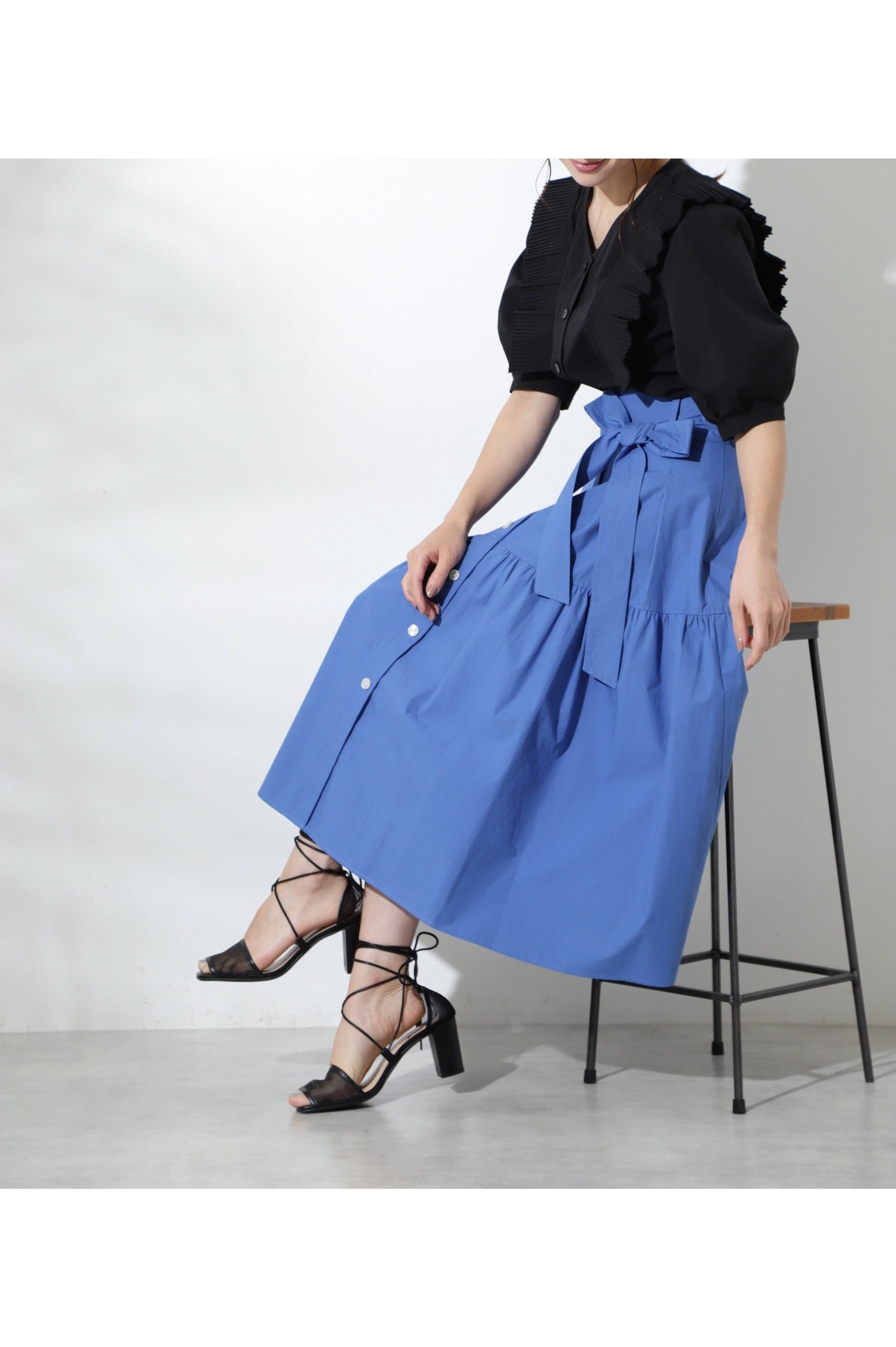 【ジルスチュアート/JILL STUART】のシェリナスカート インテリア・キッズ・メンズ・レディースファッション・服の通販 founy(ファニー) 　ファッション　Fashion　レディースファッション　Fashion for Women　スカート　Skirts　スタンダード　Standard, Basic　ティアード　Tiered, Tiered Style　フェミニン　Feminine, Girly　フロント　Front, Front Design　リボン　Ribbon, Bow　夏　Summer　MOROCCAN BLUE|ID: prp329100004599865 ipo3291000000032699230