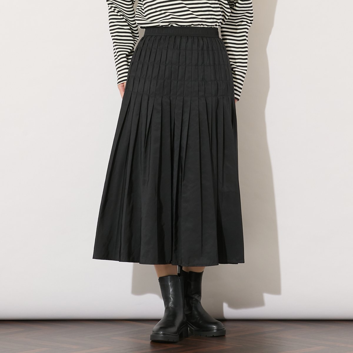 【ピサーノ/PISANO】の【セットアップ対応】片ヒダプリーツスカート インテリア・キッズ・メンズ・レディースファッション・服の通販 founy(ファニー) 　ファッション　Fashion　レディースファッション　Fashion for Women　セットアップ　Matching Sets　スカート・ミニ/ミディ/マキシ　Skirts / Mini, Midi & Maxi Skirts　スカート　Skirts　プリーツスカート / 上品フェミニンスタイル　Pleated Skirts　エレガント 上品　Elegant　ギャザー　Gathered, Ruffled　セットアップ　Set-Up, Coordinated Outfit　ドッキング　Docking, Mixed Material　プリーツ　Pleats, Pleated　ポケット　Pocket, Pocket Detail　楽ちん　Easy Fit, Comfortable　ブラック|ID: prp329100004599907 ipo3291000000032699584