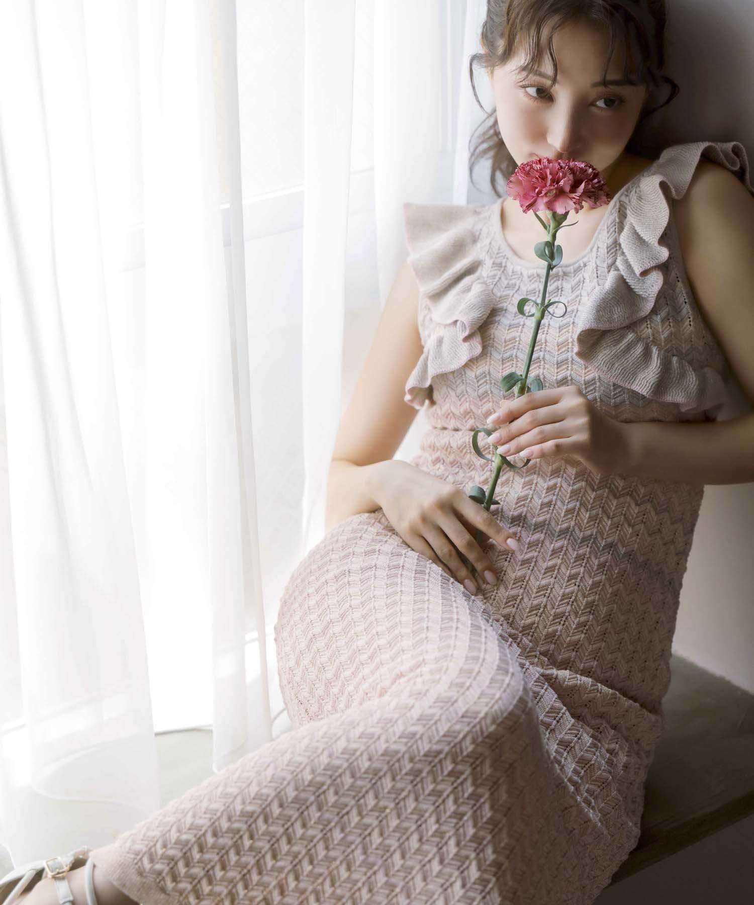 【ノエラ/Noela】のラメグラデフリルニットワンピ 人気、トレンドファッション・服の通販 founy(ファニー) 　ファッション　Fashion　レディースファッション　Ladies' Fashion Online　ワンピース　Dress　ニットワンピース　Knit Dresses　おすすめ　Recommend　インナー　Inner　グラデーション　Gradation　トレンド　Trend　フリル　Frills　ペチコート　Petticoat　ポケット　Pocket　リゾート　Resort　旅行　Travel　 other-1|ID: prp329100004599968 ipo3291000000032700050