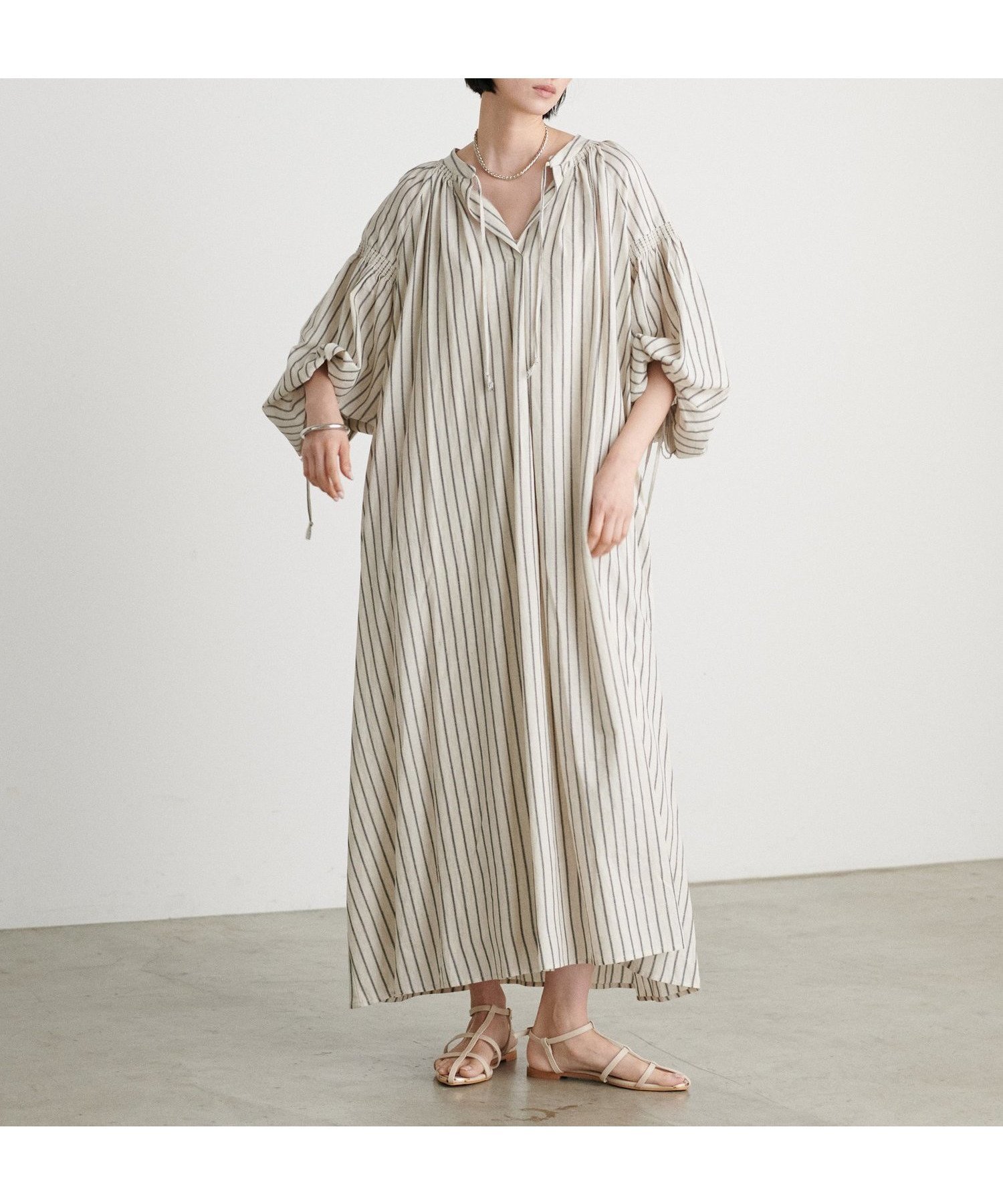【その他のブランド/Other】のボリュームスリーブ大人のたっぷりギャザーワンピース 人気、トレンドファッション・服の通販 founy(ファニー) 　ファッション　Fashion　レディースファッション　Ladies' Fashion Online　ワンピース　Dress　2025年　2025　2025春夏・S/S　Ss,Spring/Summer,2025　ギャザー　Gather　スリーブ　Sleeve　 other-1|ID: prp329100004600015 ipo3291000000032700450