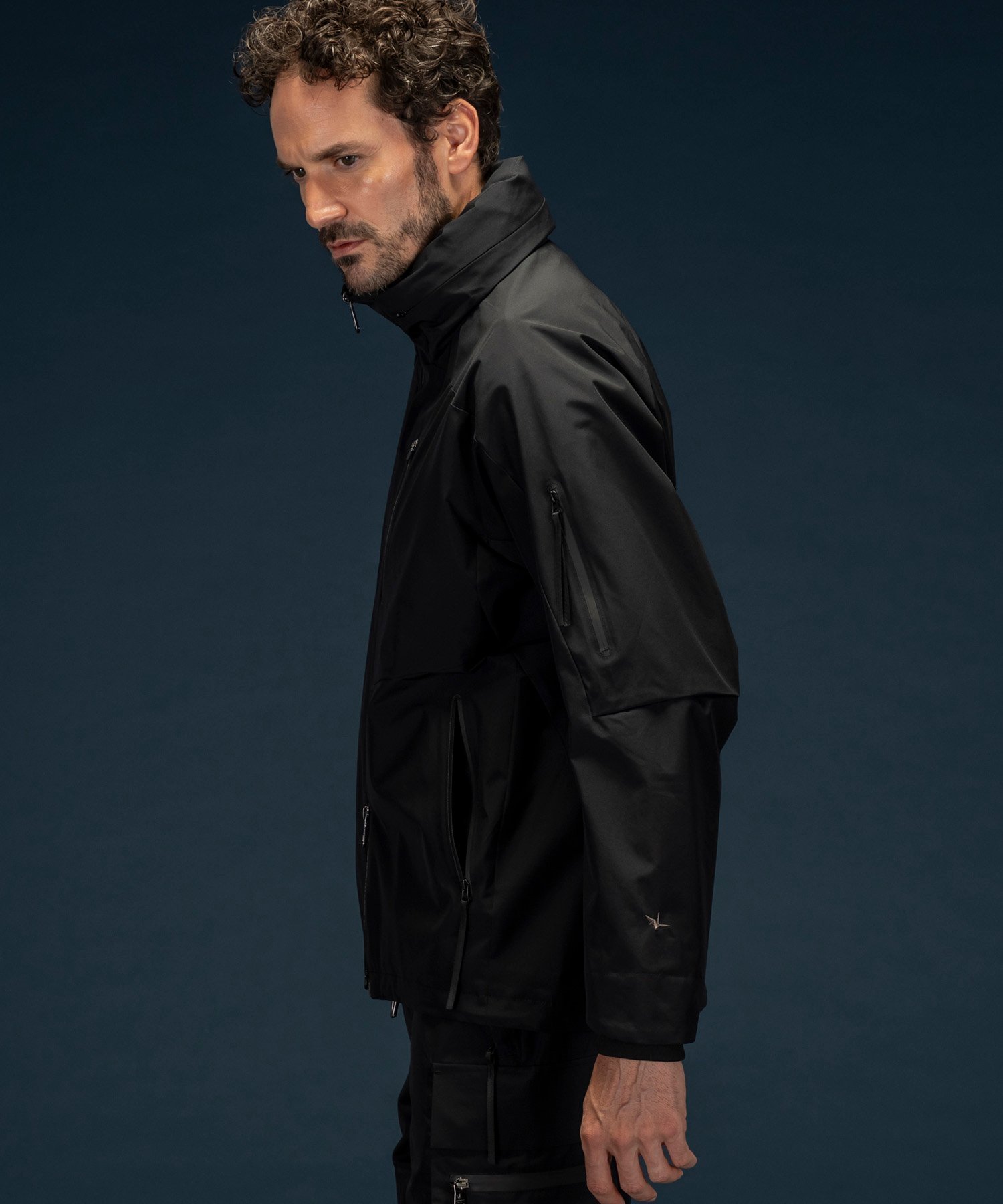 【シフォン/SHIFFON / MEN】の1PIU1UGUALE3 RELAX * +phenix トラックジャケット ウィンドストッパー/ゴアテックス インテリア・キッズ・メンズ・レディースファッション・服の通販 founy(ファニー) 　ファッション　Fashion　メンズファッション　Men's Style Online　アウトドア　Outdoor　グラフィック　Graphic　軽量　Lightweight　ジャケット　Jacket　セットアップ　Set Up　ポケット　Pocket　ラグジュアリー　Luxury　リラックス　Relax　black|ID: prp329100004600055 ipo3291000000032700757