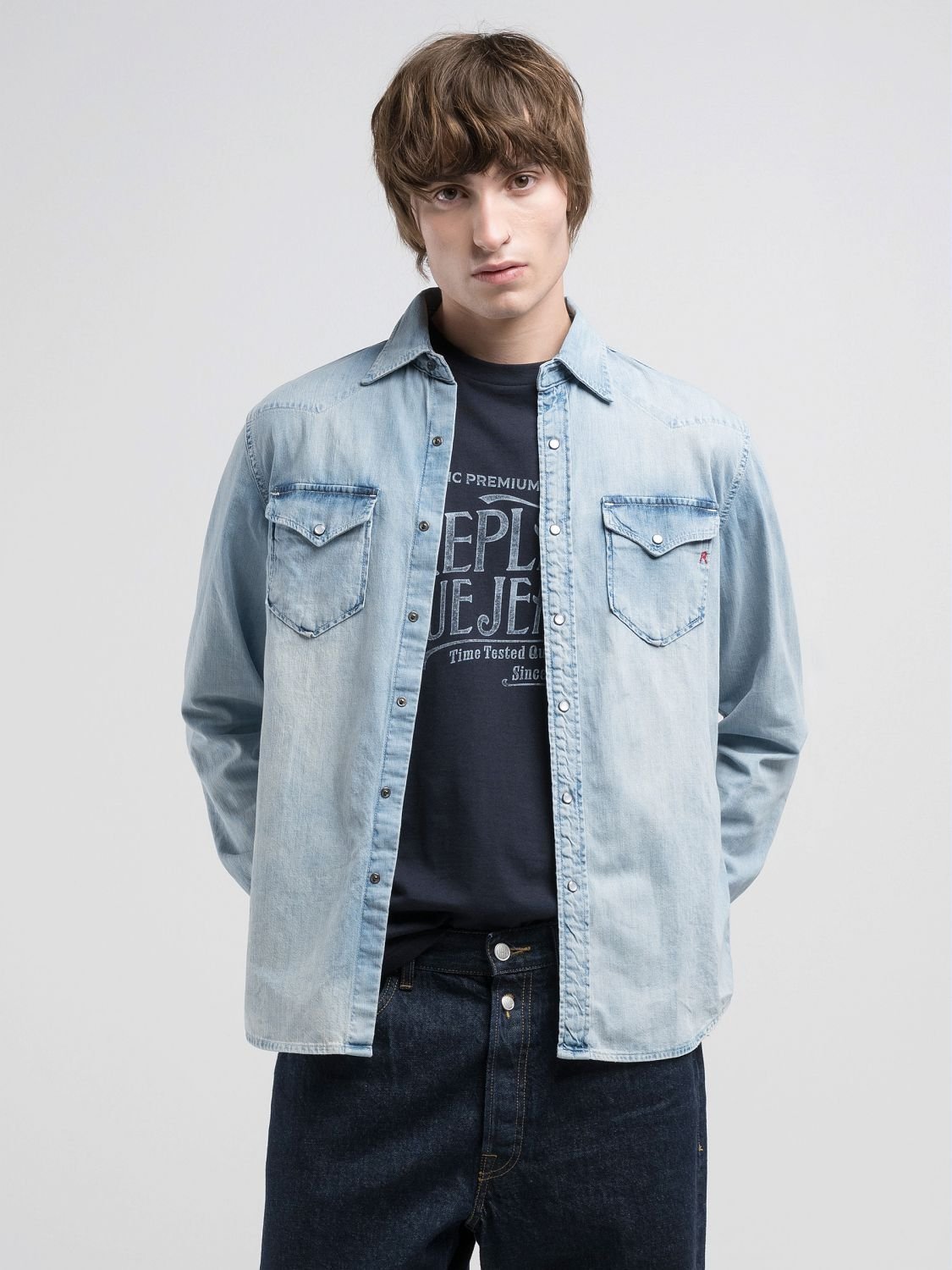 【その他のブランド/Other】のR刺繍入りウエスタンデニムシャツ 人気、トレンドファッション・服の通販 founy(ファニー) 　ファッション　Fashion　メンズファッション　Men's Style Online　ウエスタン　Western　フィット　Fit　フラップ　Flap　ブリーチ　Bleach　ポケット　Pocket　レギュラー　Regular　 other-1|ID: prp329100004600131 ipo3291000000032701276