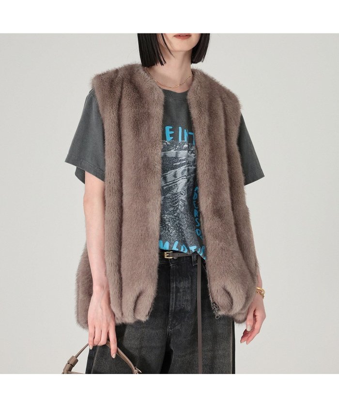 【バビロン/BABYLONE / KIDS】のフェイクファージレ インテリア・キッズ・メンズ・レディースファッション・服の通販 founy(ファニー) https://founy.com/ ファッション Fashion キッズファッション Fashion for Kids スピンドル Spindle, Drawcord フェイクファー Faux Fur, Imitation Fur フェミニン Feminine, Girly 再入荷 Restock / Back in Stock 夏 Summer 秋 Autumn |ID: prp329100004600235 ipo3291000000032701962