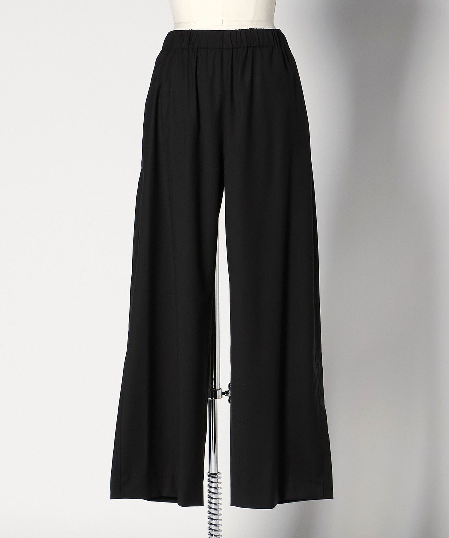 【ユナイテッドアローズ/UNITED ARROWS】のLOEFF トロピカルウール ハーレムパンツ インテリア・キッズ・メンズ・レディースファッション・服の通販 founy(ファニー) 　ファッション　Fashion　レディースファッション　Ladies' Fashion Online　パンツ　Pants　おすすめ　Recommend　ギャザー　Gather　サマー　Summer　セットアップ　Set Up　リラックス　Relax　エレガント 上品　Elegant　BLACK|ID: prp329100004600252 ipo3291000000032702143