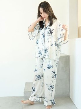 【スナイデル ホーム/SNIDEL HOME】の【Luxshine】【接触冷感】プリントロングパンツ 人気、トレンドファッション・服の通販 founy(ファニー) ファッション Fashion レディースファッション Fashion for Women パンツ Pants & Trousers おすすめ Recommended / Our Picks ドレープ Drape, Draping Fabric パイピング Piping, Trim Design フラワー Flower, Floral フリル Frill, Ruffle プリント Print, Printed Pattern ポケット Pocket, Pocket Detail リュクス Luxury, Elegant, High-End, Chic ロング Long, Long-Length エレガント 上品 Elegant 吸水 Absorbent, Quick-Dry |ID:prp329100004600289