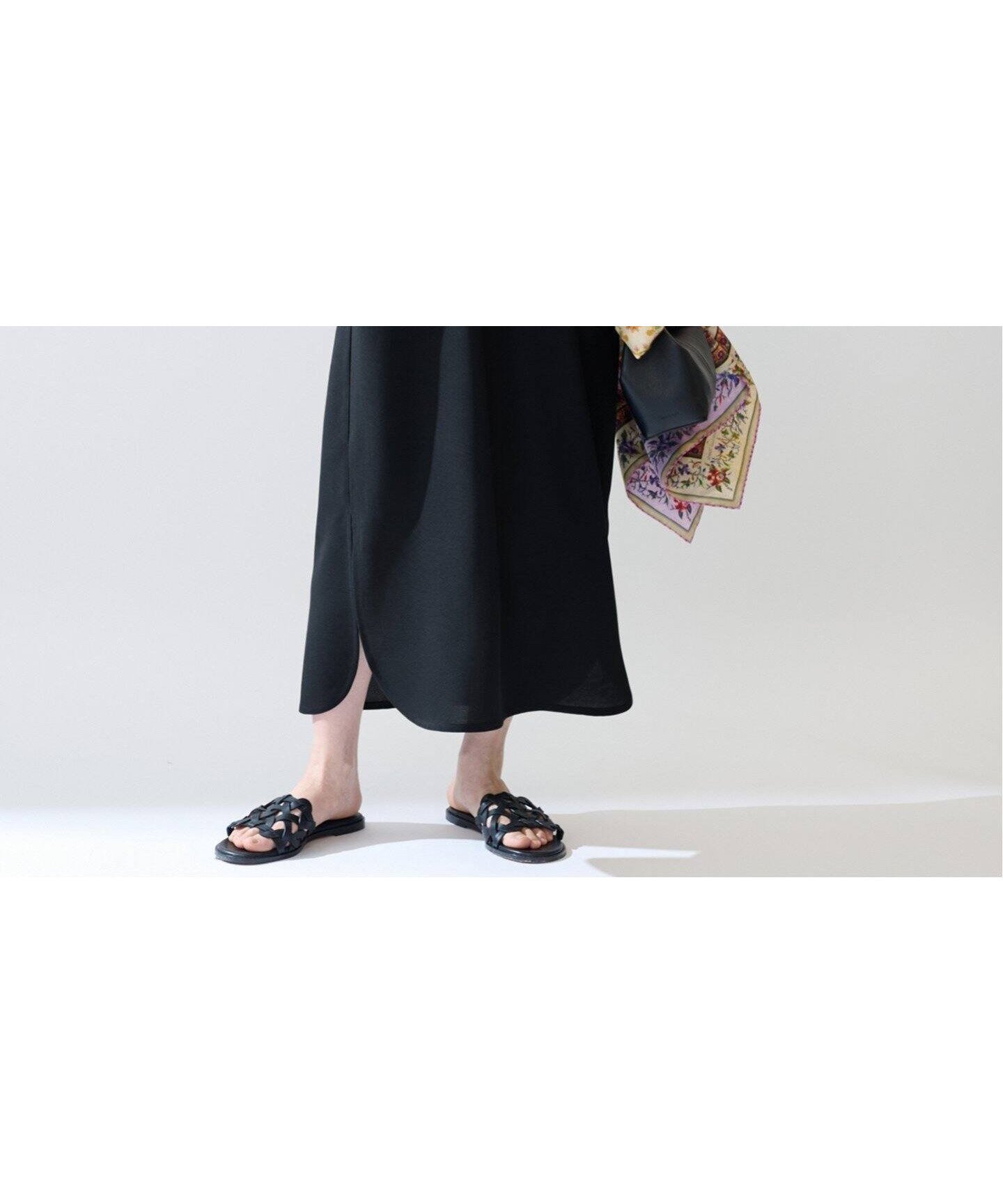 【ヴェルメイユ パー イエナ/VERMEIL par iena】のRELA*ION キーネックロングワンピース インテリア・キッズ・メンズ・レディースファッション・服の通販 founy(ファニー) 　ファッション　Fashion　レディースファッション　Fashion for Women　ワンピース　Dresses　2025年　2025　2025春夏・S/S　Spring/Summer 2025 SS25　サンダル　Sandals, Summer Shoes　ストレッチ　Stretch, Stretchy Fabric　スリット　Slit, Slit Detail　セレモニー　Ceremony　ドレープ　Drape, Draping Fabric　ロング　Long, Long-Length　ビジネス 仕事 通勤　Business / Work / Commuting　ブラック|ID: prp329100004600565 ipo3291000000032708724