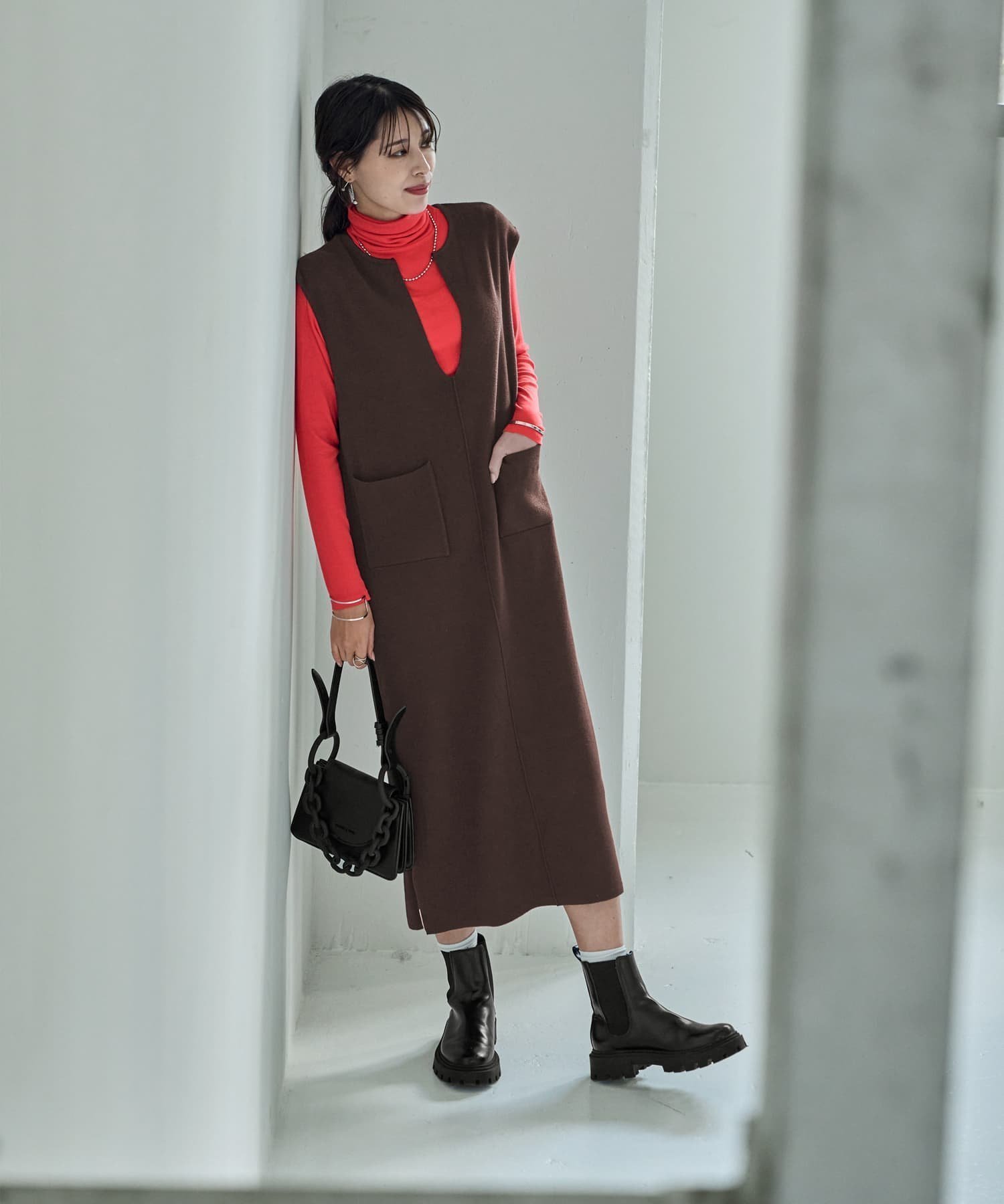 【スタイルデリ/STYLE DELI】の綿ACポケットジャンパースカート インテリア・キッズ・メンズ・レディースファッション・服の通販 founy(ファニー) 　ファッション　Fashion　レディースファッション　Fashion for Women　スカート　Skirts　アクリル　Acrylic Material　春　Spring　カットソー　Cut and Sewn Top　シンプル　Simple, Minimal　スリット　Slit, Slit Detail　センター　Center, Center Line　ノースリーブ　Sleeveless, No-Sleeve　長袖　Long Sleeve, Full Sleeve　フォルム　Silhouette, Form　フロント　Front, Front Design　ポケット　Pocket, Pocket Detail　半袖　Short Sleeve, Half Sleeve　リボン　Ribbon, Bow　ループ　Loop, Loop Knit　冬　Winter / This Winter　S/S・春夏　SS, Spring/Summer, Warm Season　夏　Summer　コーヒー|ID: prp329100004600596 ipo3291000000032708921