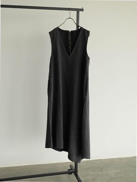 【ラシュッド/LASUD】のアシメヘム切り替えデニムジャンパースカート 人気、トレンドファッション・服の通販 founy(ファニー) ファッション Fashion レディースファッション Fashion for Women スカート Skirts インナー Innerwear シンプル Simple, Minimal ジップ Zip, Zipper デニム Denim, Jeans Material ポケット Pocket, Pocket Detail ランダム Random, Irregular ロング Long, Long-Length ヴィンテージ Vintage Style |ID:prp329100004600607